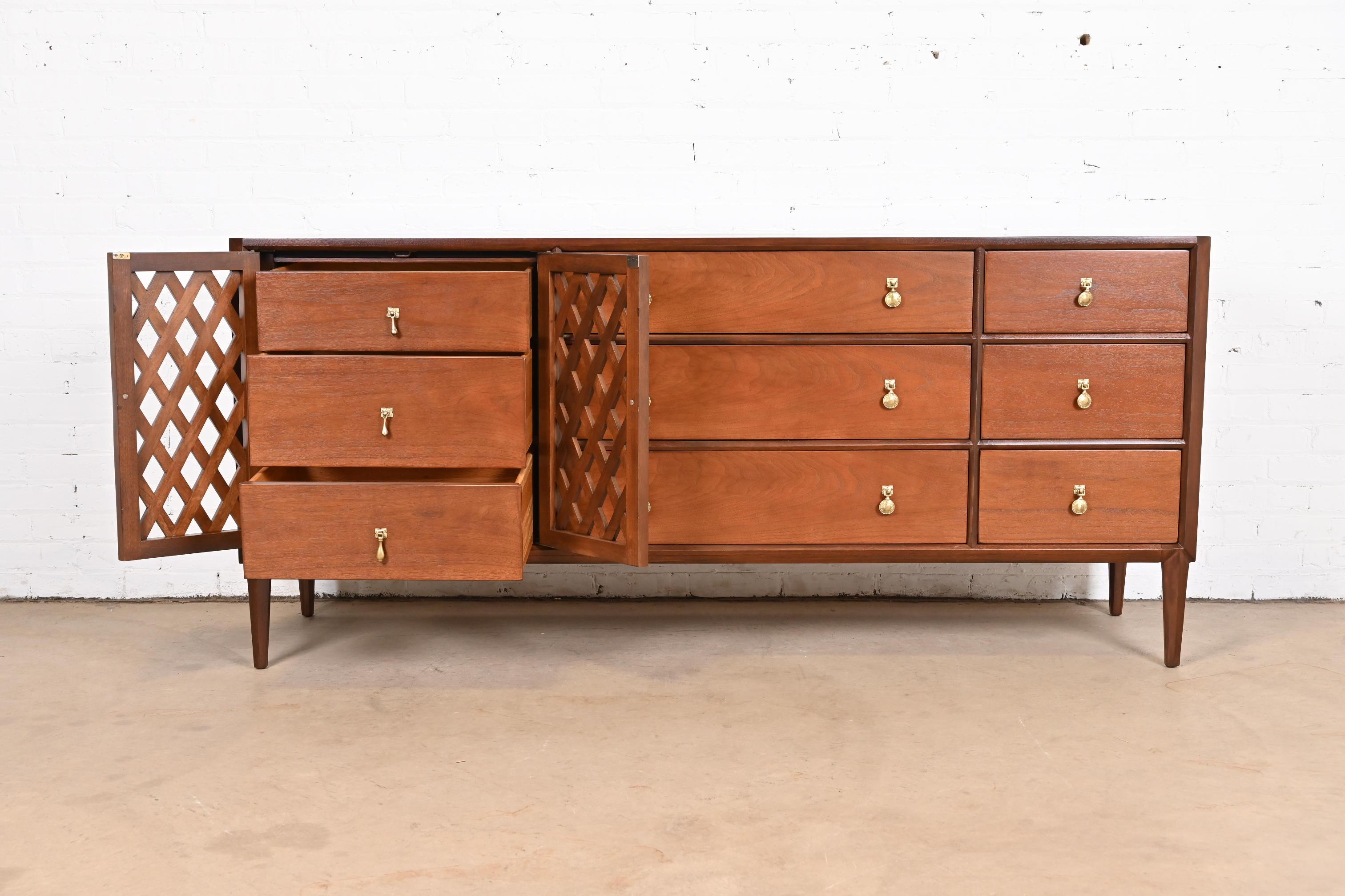 Mid-20th Century John Stuart Mid-Century Modern Walnut Triple Dresser or Credenza, Refinished For Sale