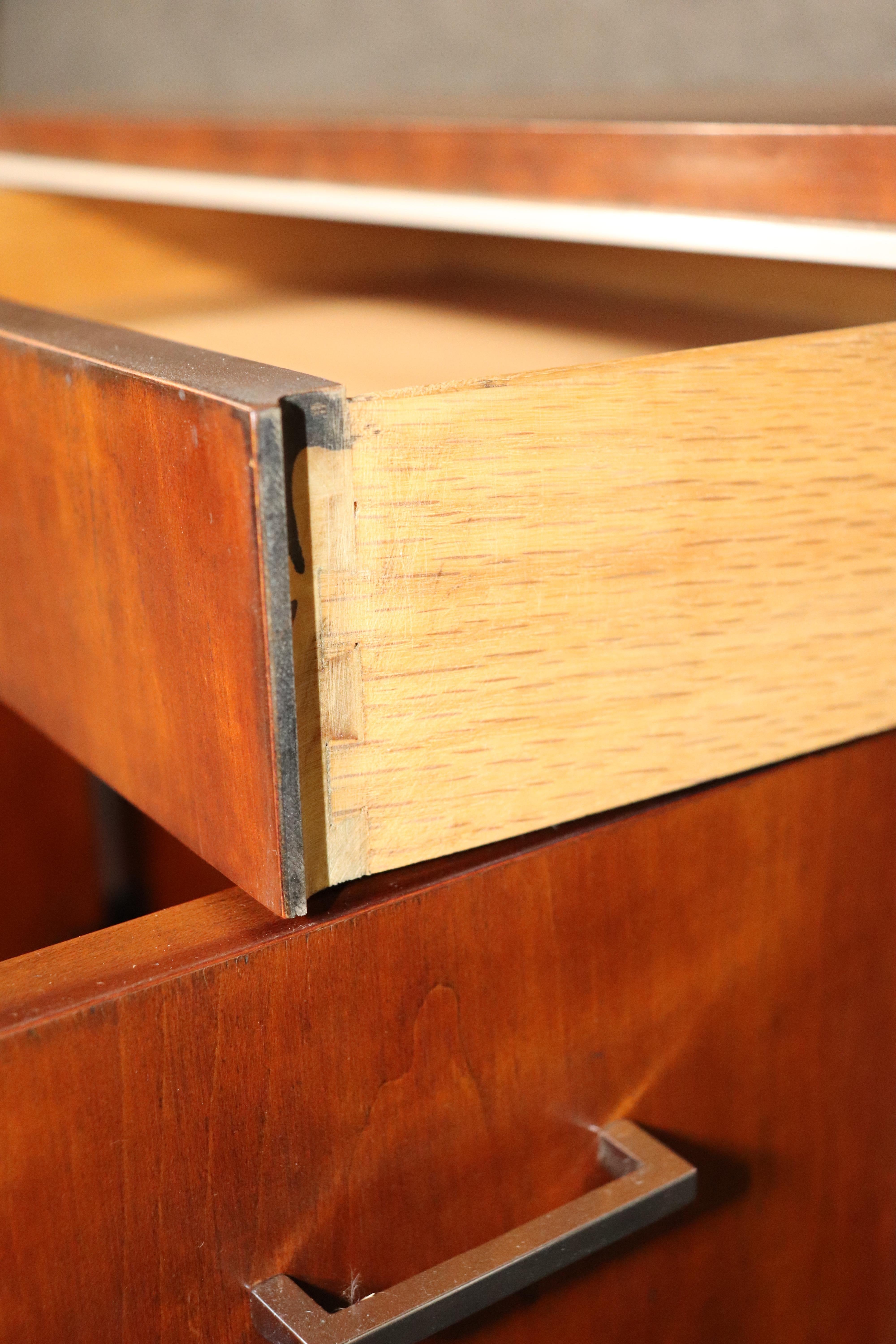 Tables de nuit John Stuart en vente 1