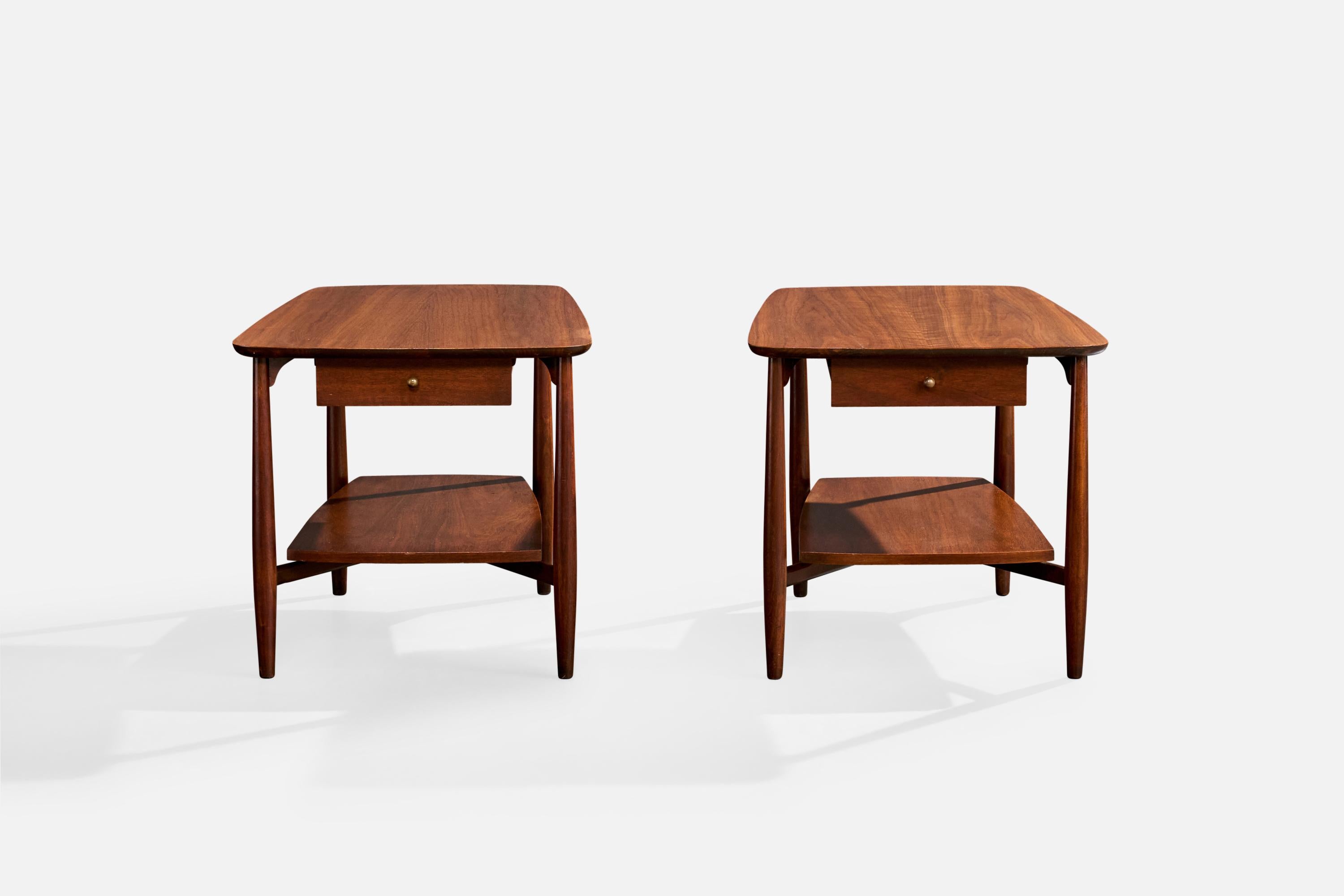 Mid-Century moderno John Stuart, Tavolini, Noce, Ottone, USA, anni '50 in vendita