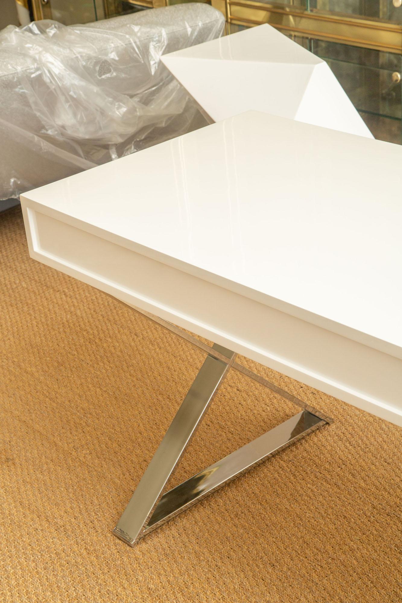 John Stuart Vintage White Lacquered Campaign Wood Desk with X-Chrome Base For Sale 8