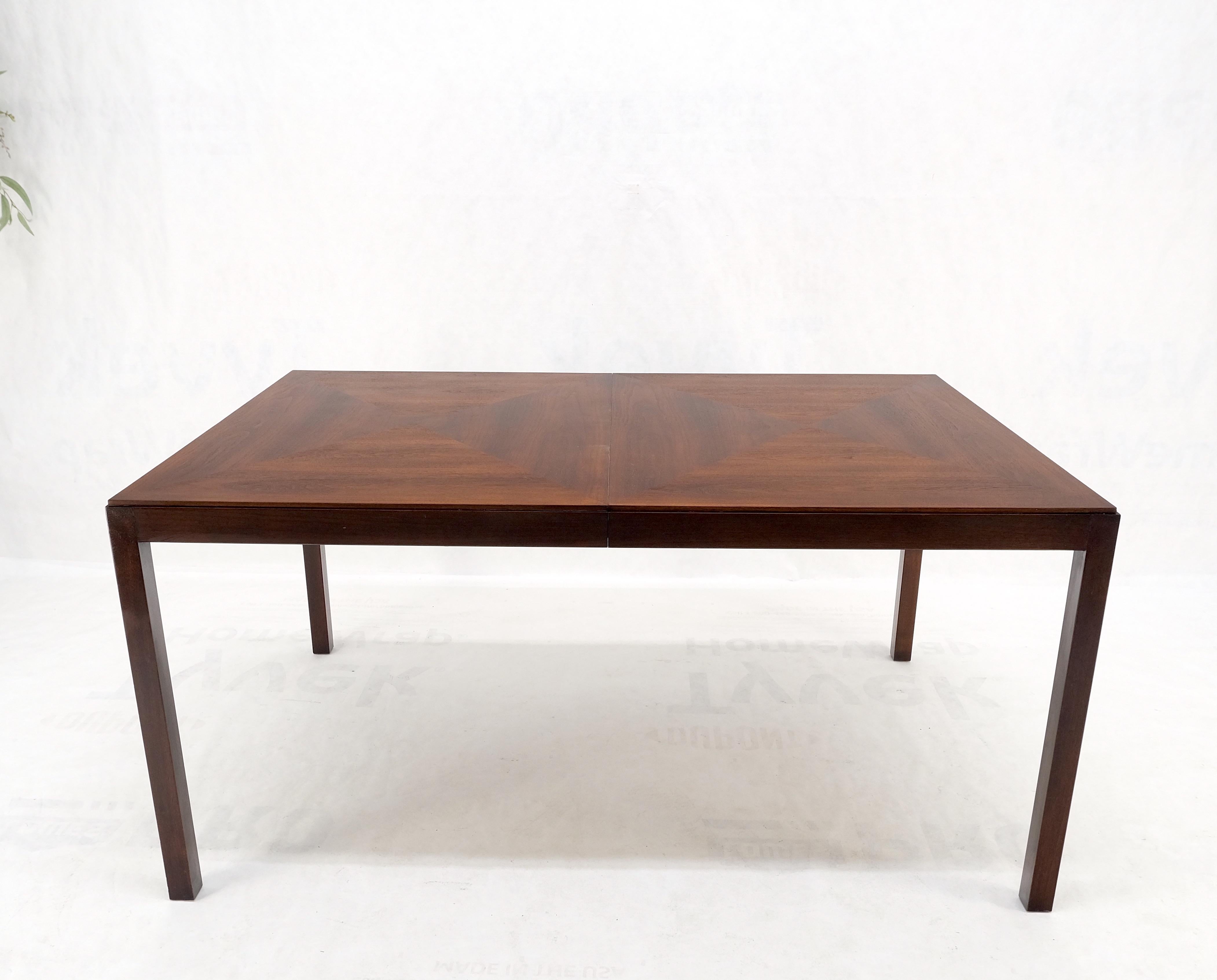 John Stuart two tone leaves Mid-Century Modern rectangle dining table MINT!
two leaves, each measuring 18 inches across, the table measures 98 inches total with leaves.