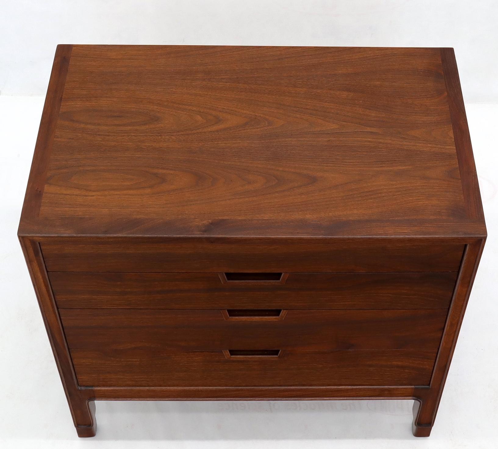 Mid-Century Modern John Stuart Walnut 4 Drawer Bachelor Chest Small Dresser For Sale