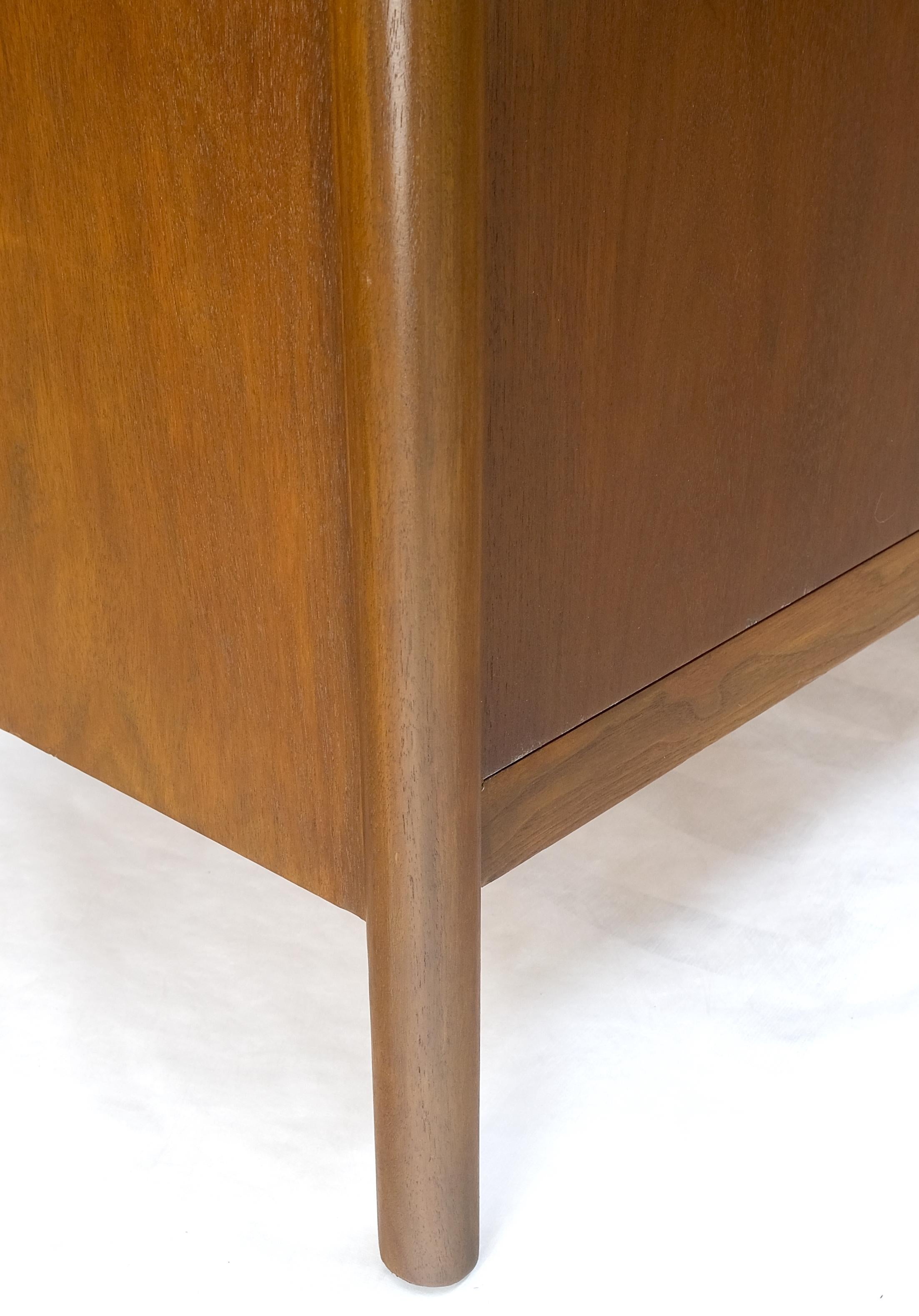 John Stuart Walnut Mid-Century Modern Long Credenza Dresser Pull Out Shelf Mint! For Sale 4
