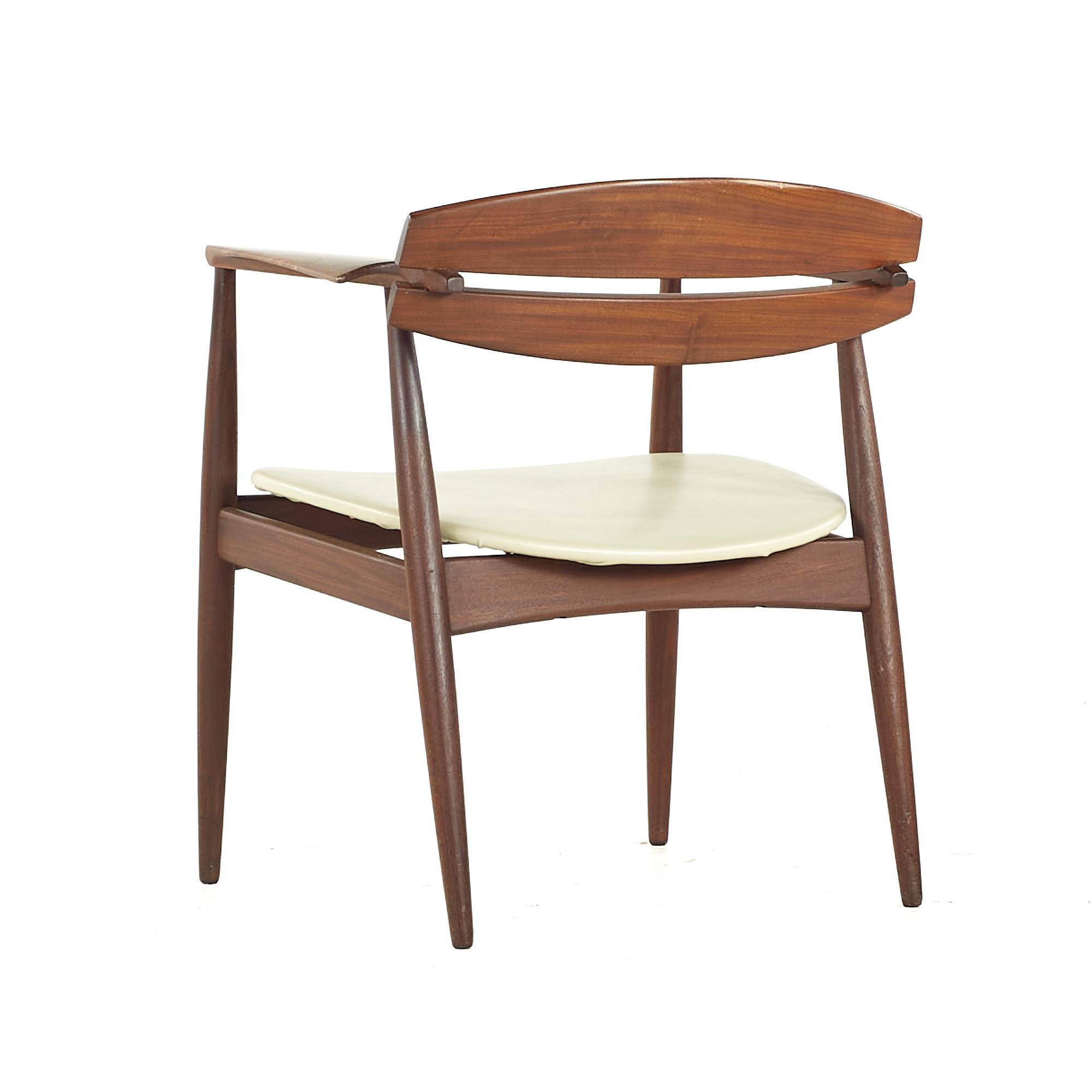 John Sylvester & Jørgen Matz for Bramin Mobler Mcm Rosewood Arm Chairs, Pair For Sale 2