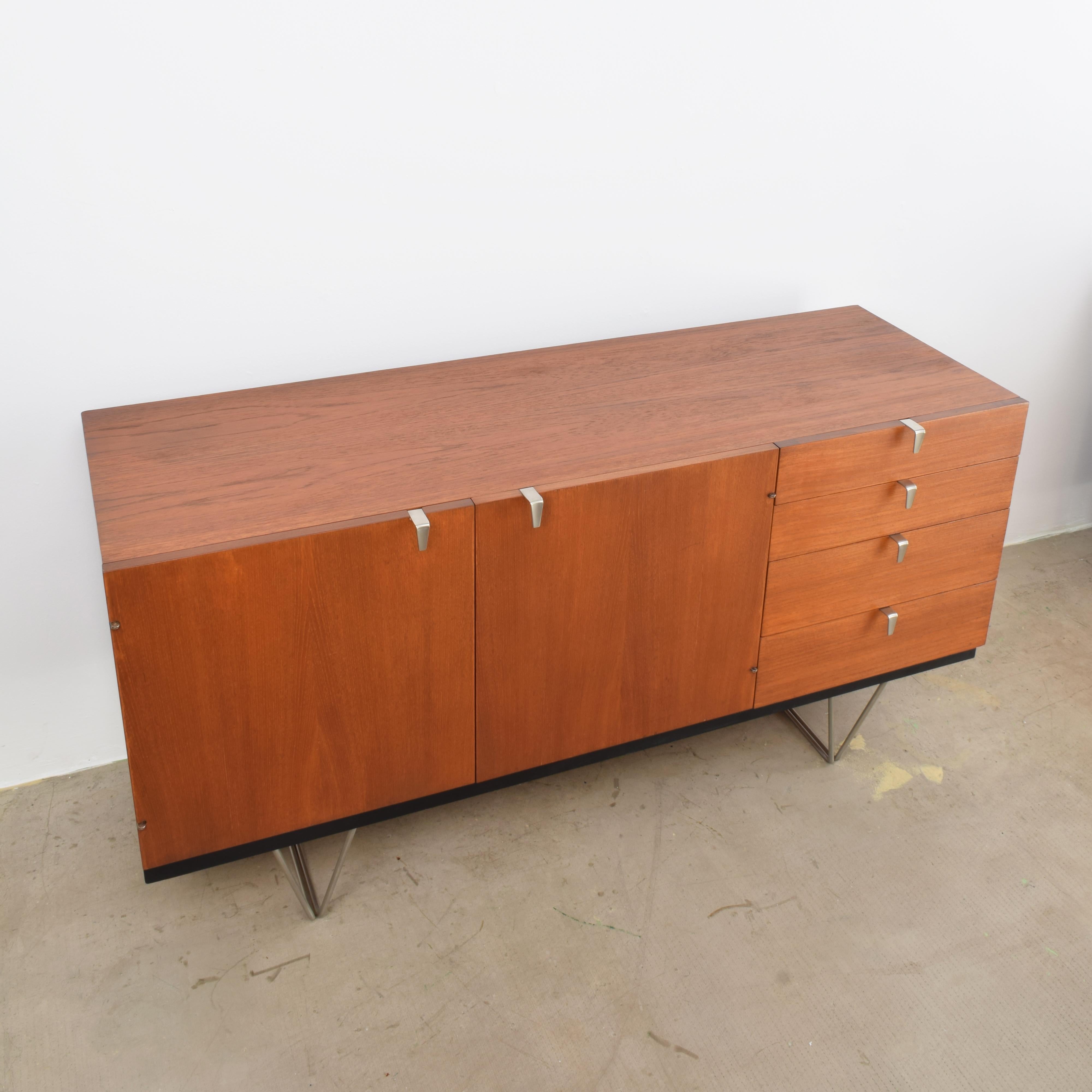 20th Century John & Sylvia Reid for Stag Furniture S-Range Sideboard, 1960s, Super Condition