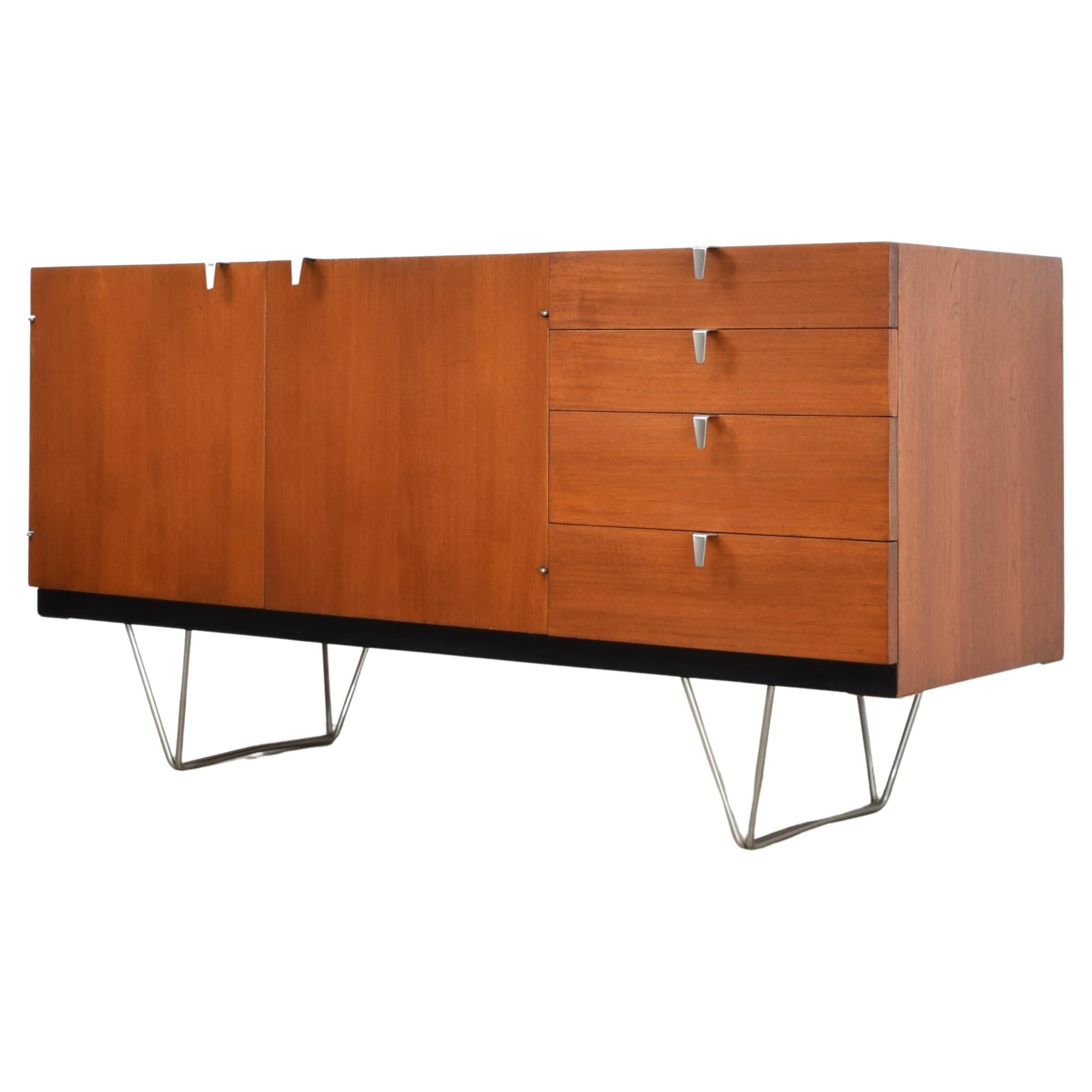 John & Sylvia Reid for Stag Furniture S-Range Sideboard, 1960s, Super Condition