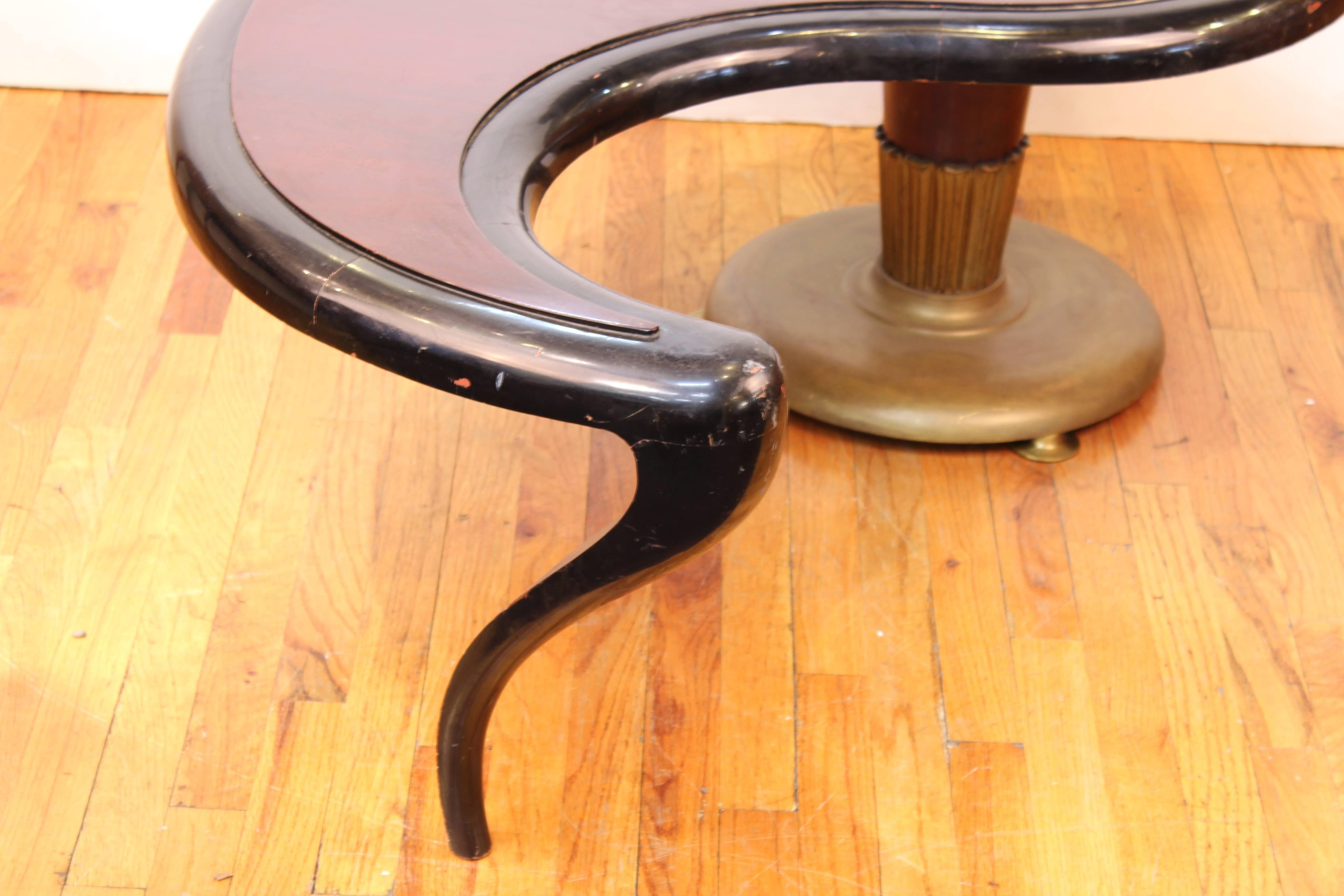 Mid-Century Modern John Tavis - Table de cocktail en forme de Paisley avec pieds courbés:: en bois d'ébène