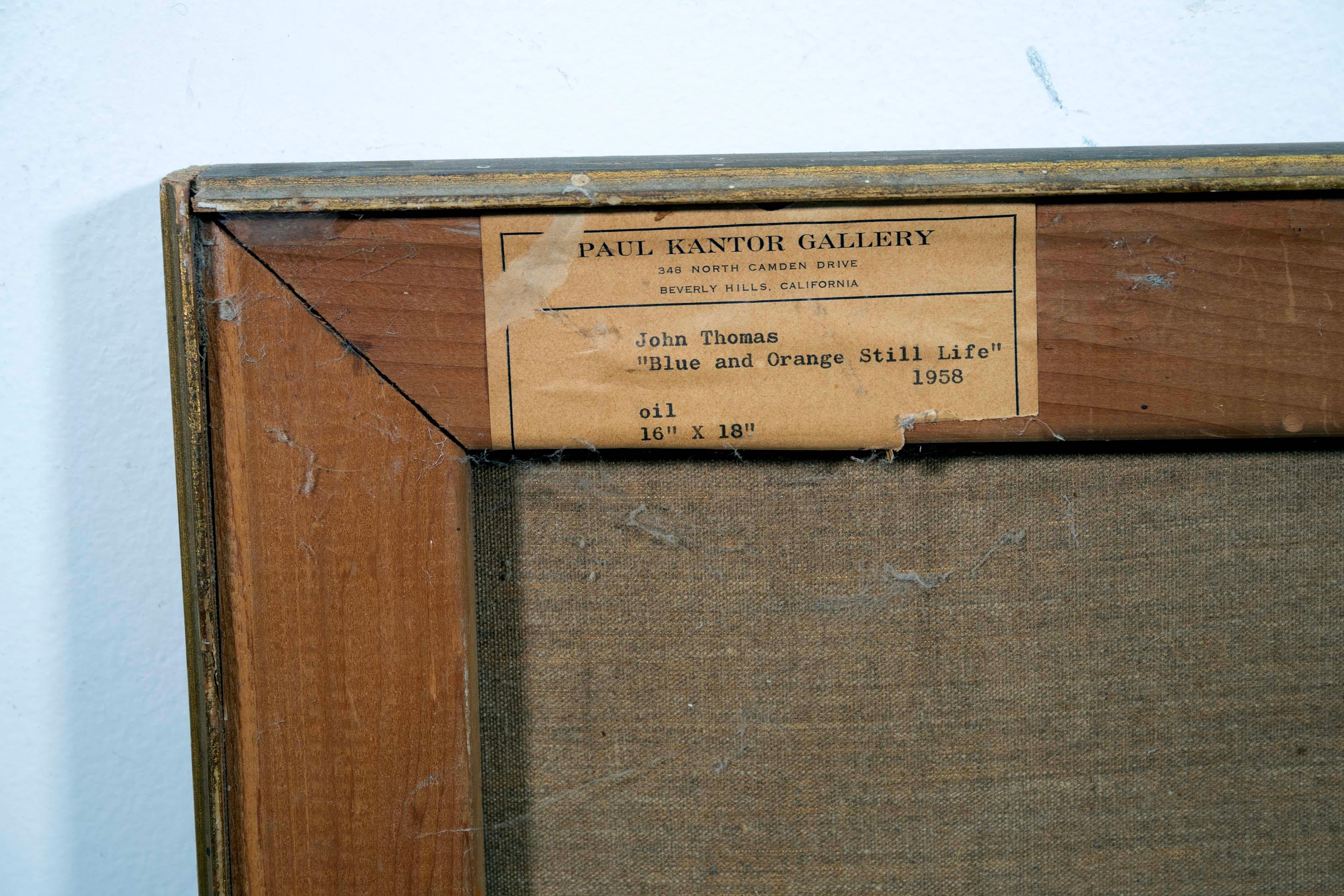 John Thomas Nature morte bleue et orange Signée Peinture à l'huile moderne sur toile 1958 en vente 5
