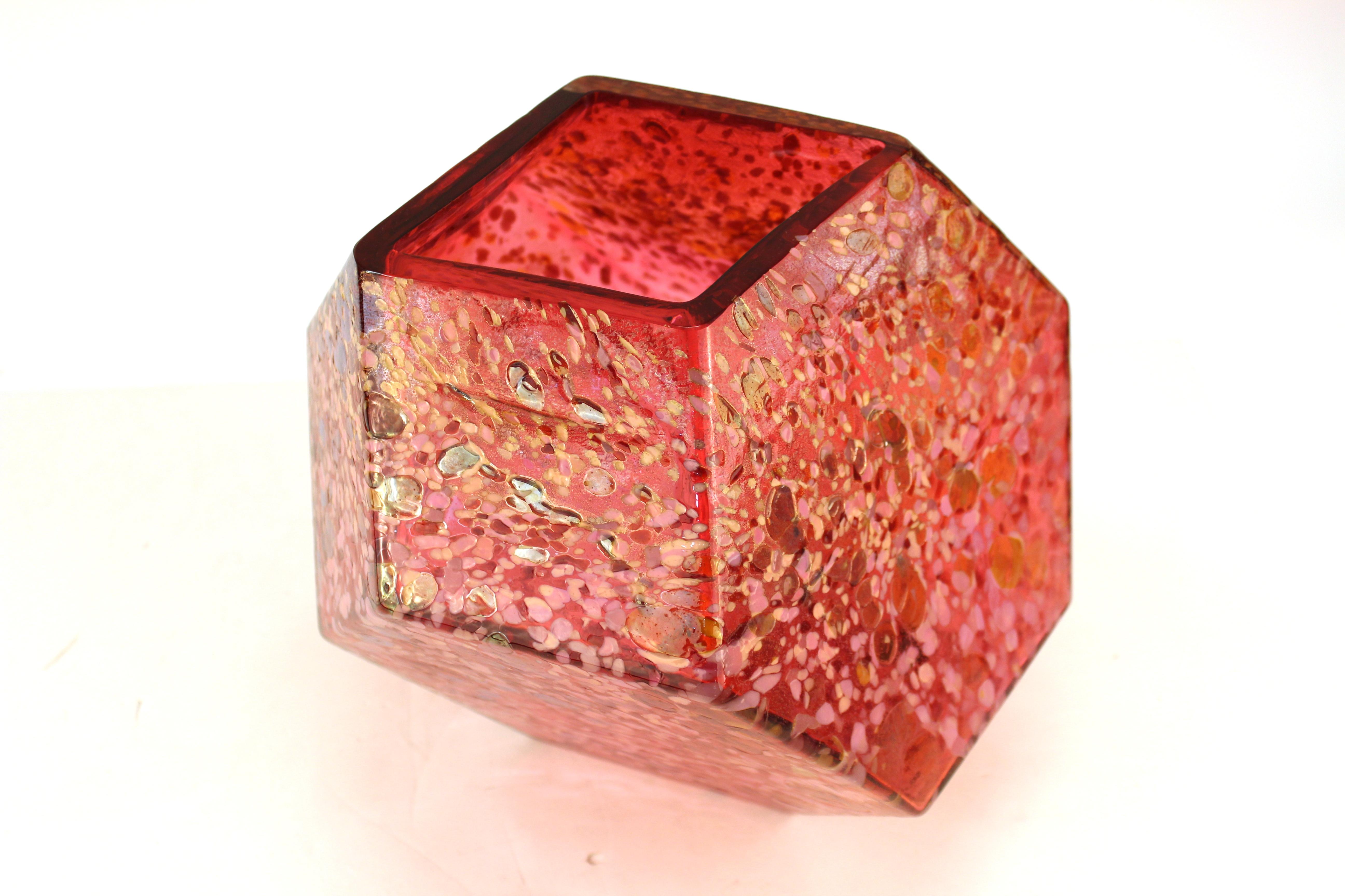 John Torreano Modern Faceted Geometric Art Glass Sculpture or Vase In Good Condition For Sale In New York, NY