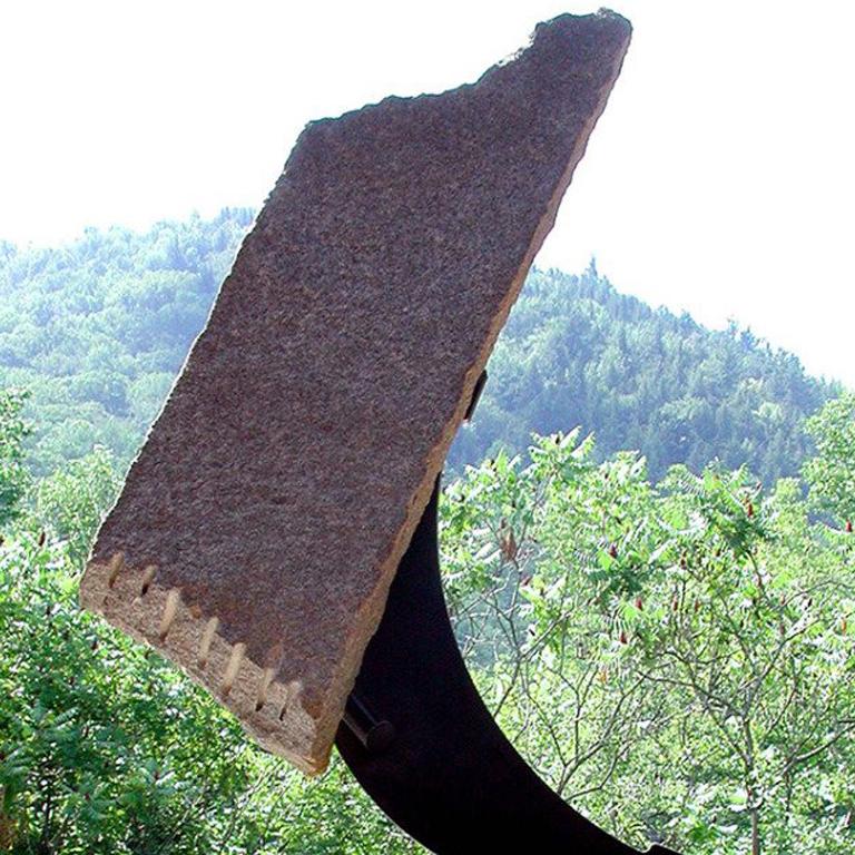 John Van Alstine – Halbmond III, Skulptur 2003 im Angebot 3