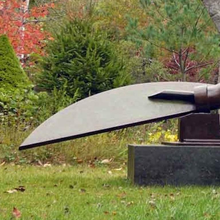 John Van Alstine – Runde Berglandschaft, Skulptur 2001 im Angebot 3