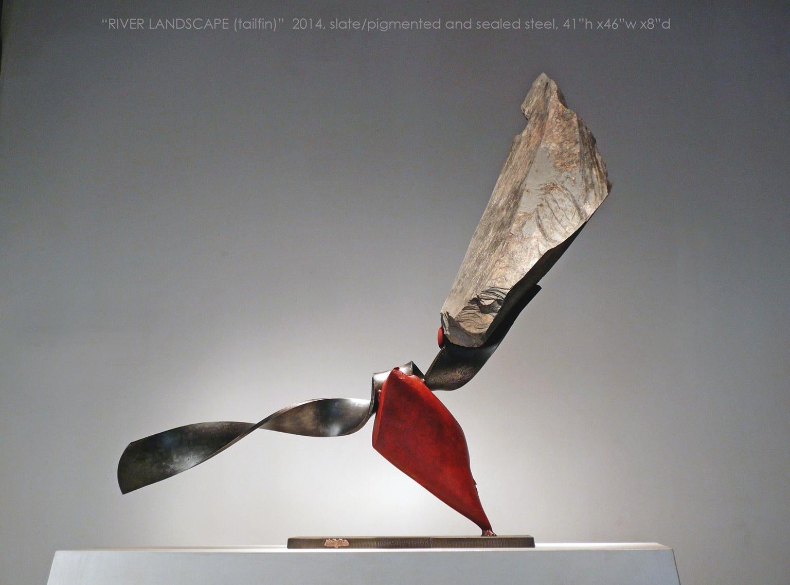« RIVER LANDSCAPE (tailfin) », sculpture abstraite industrielle en métal et pierre