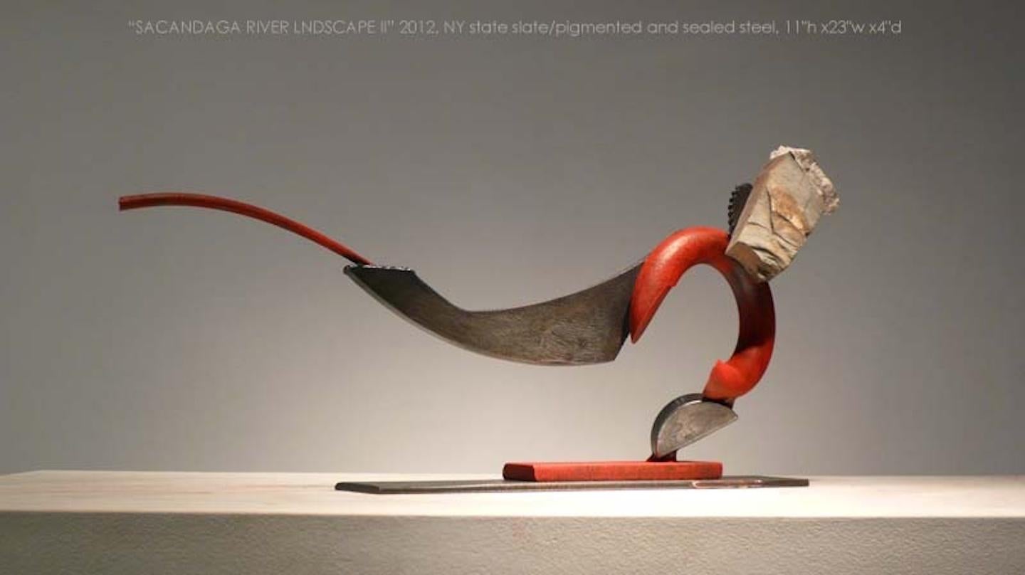 Acier pigmenté et scellé

La pierre et le métal, généralement le granit ou l'ardoise et l'acier des objets trouvés, occupent une place centrale dans ma sculpture. L'interaction de ces matériaux est une préoccupation majeure. Au niveau le plus