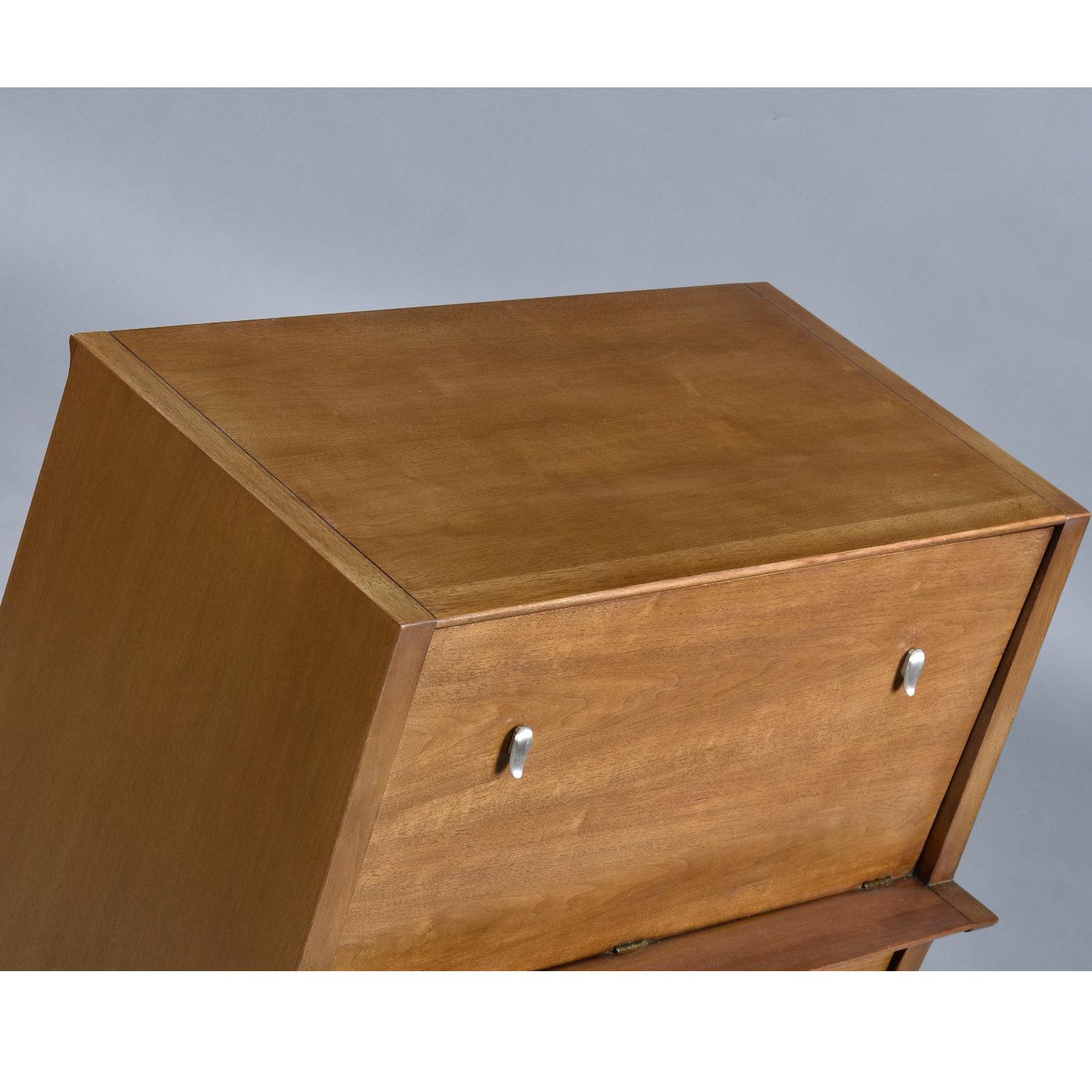 John Van Koert Drexel Profile K12 Gentlemen’s Chest Dresser For Sale 4