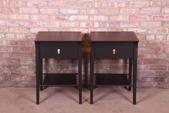 Tables de nuit laquées noires John Van Koert pour Drexel Profile, nouvellement revernies