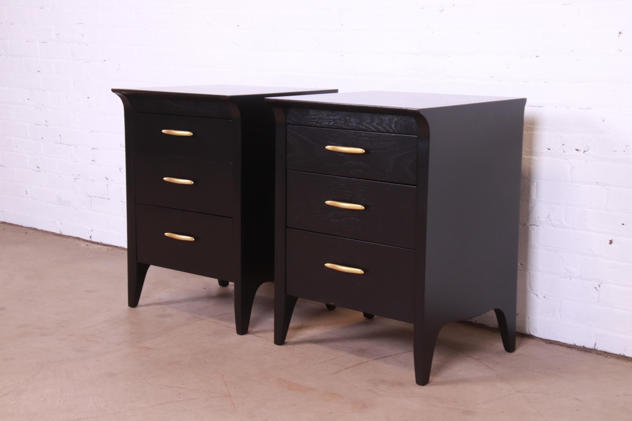 John Van Koert for Drexel Profile Mid-Century Modern Black Lacquered Nightstands In Good Condition For Sale In South Bend, IN