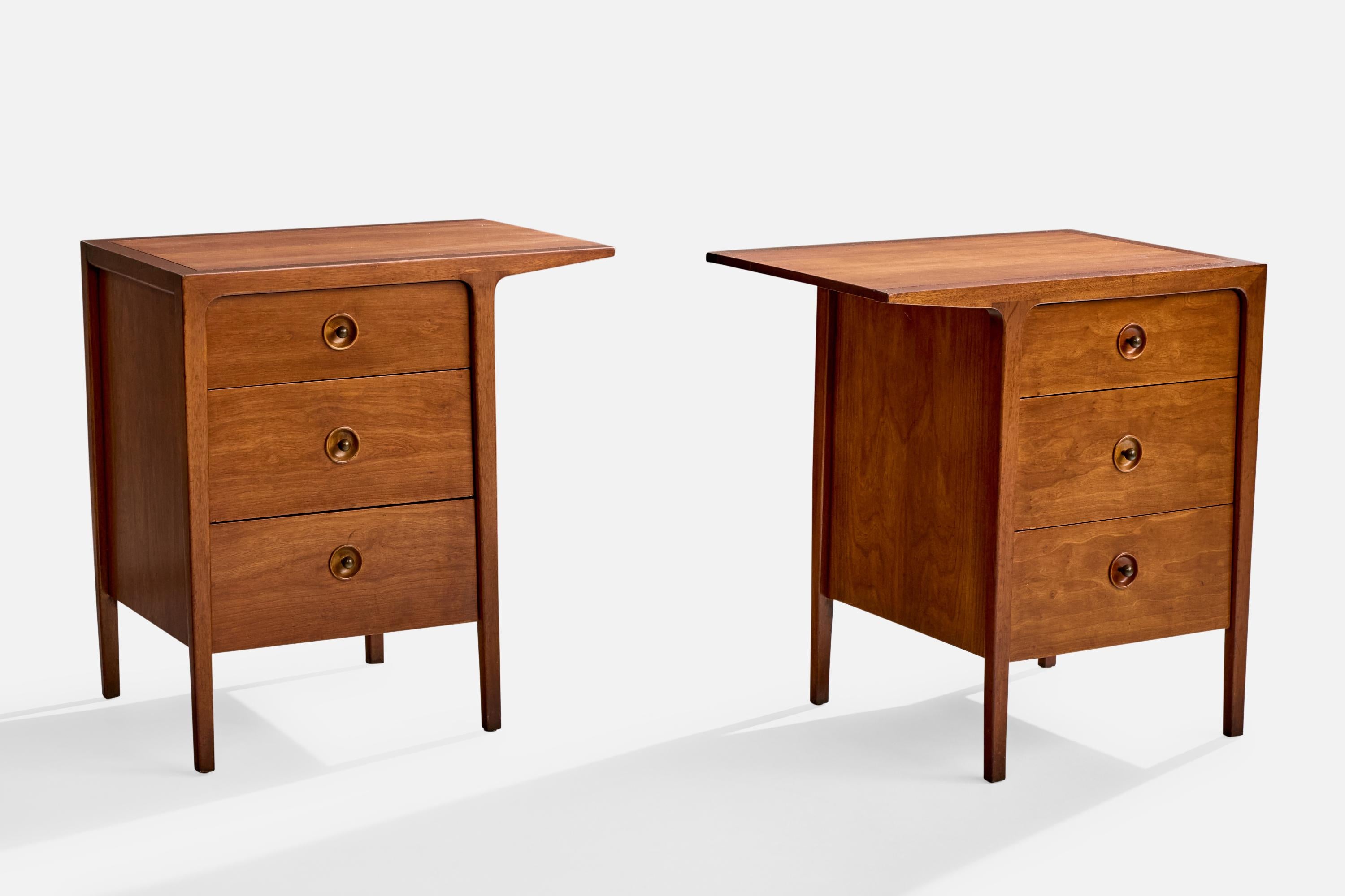 Mid-Century Modern John Van Koert, tables de nuit, noyer, États-Unis, années 1950 en vente