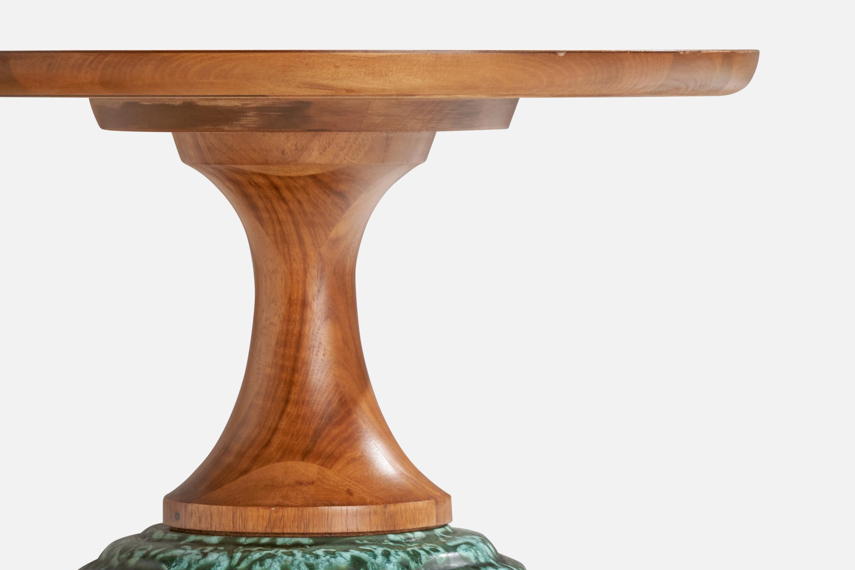John Van Koert, Side Table, Walnut, Ceramic, USA, 1950s In Good Condition In High Point, NC