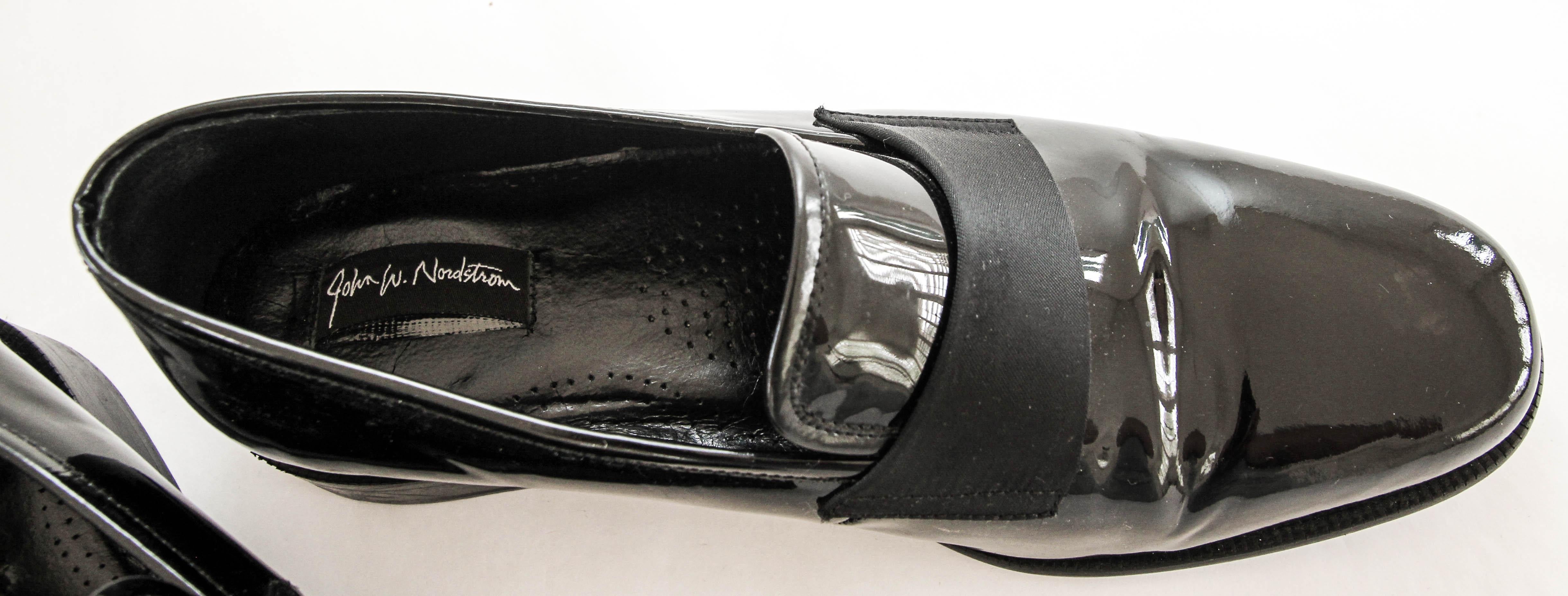 John Varvatos Maestro Men's Slip-On Dress Loafers in Black Patent Leather Sz 9 M Pour hommes en vente