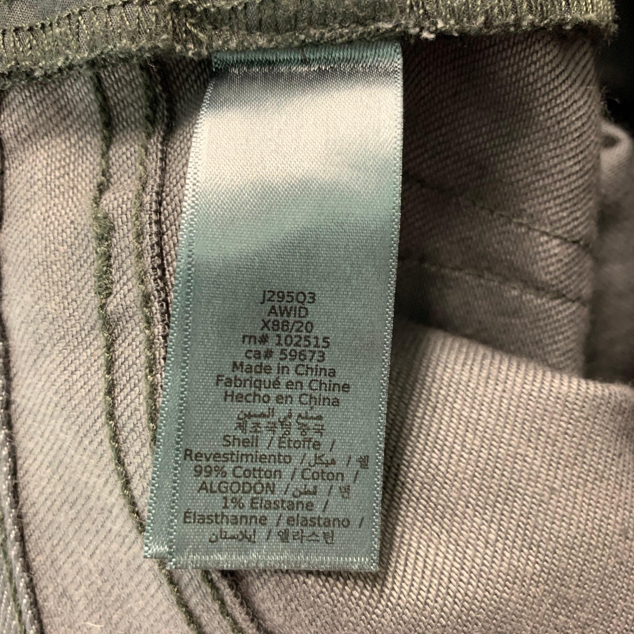 JOHN VARVATOS Size 30 Grey Silver Cotton Elastane Jeans For Sale 2
