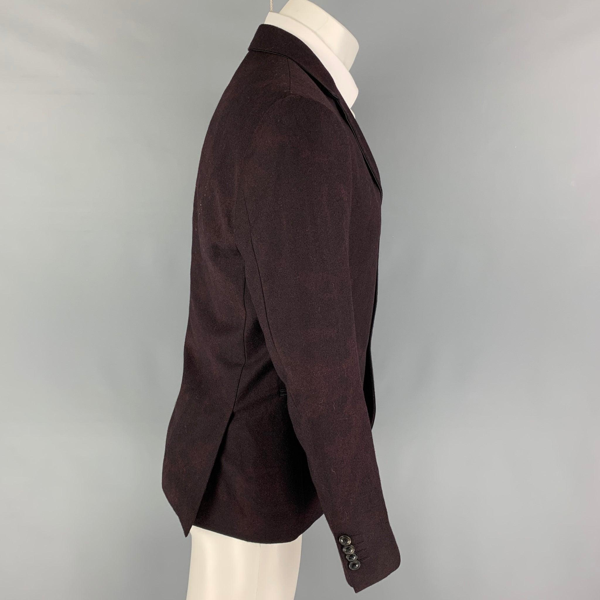 JOHN VARVATOS Size 38 Burgundy Black Dyed Wool Notch Lapel Sport Coat In Good Condition For Sale In San Francisco, CA