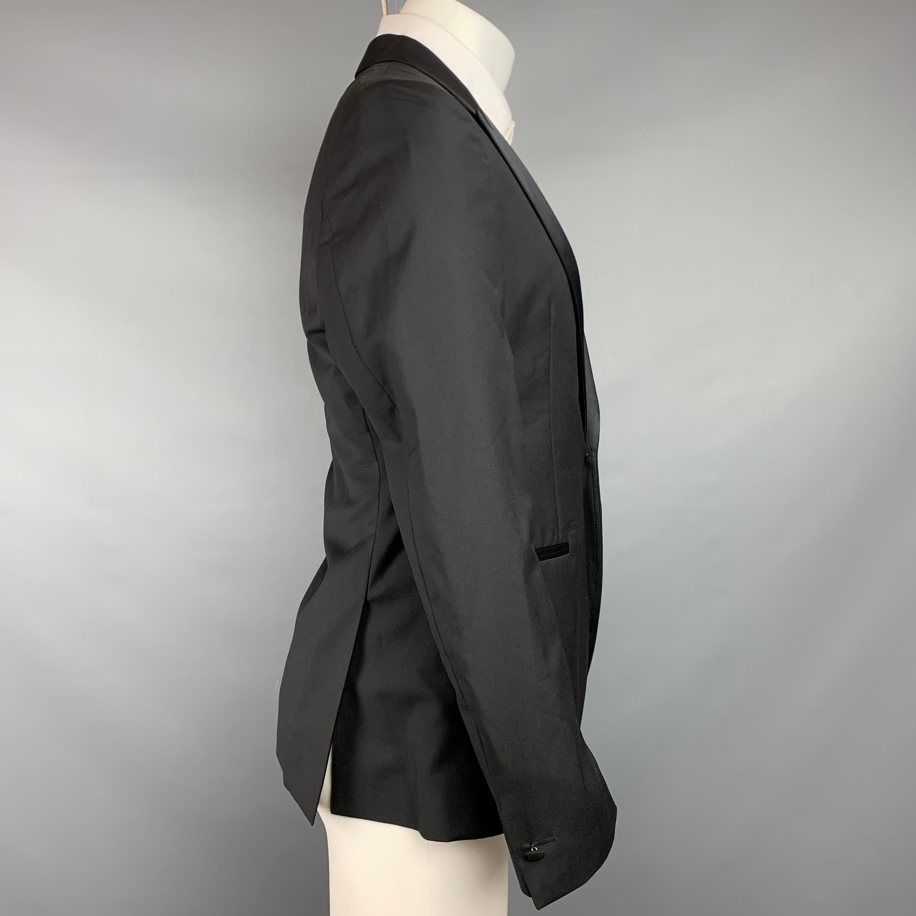 JOHN VARVATOS Size 38 Regular Black Wool / Mohair Peak Lapel Sport Coat In Good Condition In San Francisco, CA