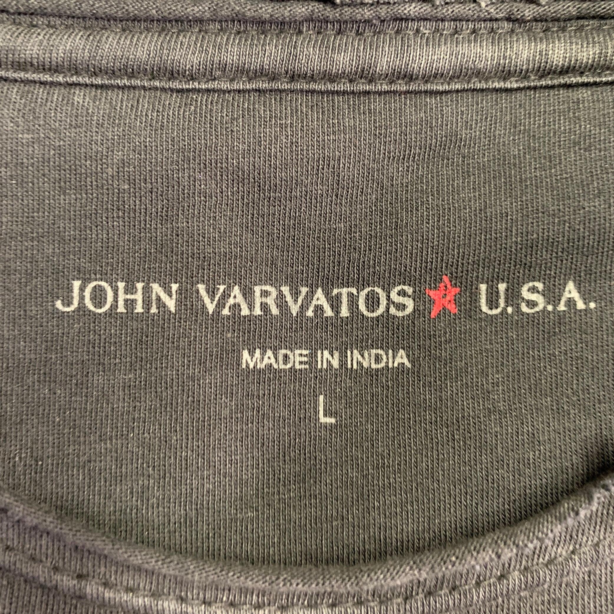 I.L.A. John Varvatos Size L Black Cream Red Embroidery Cotton Skull Rose Short Sleeve T-shirt en vente 1