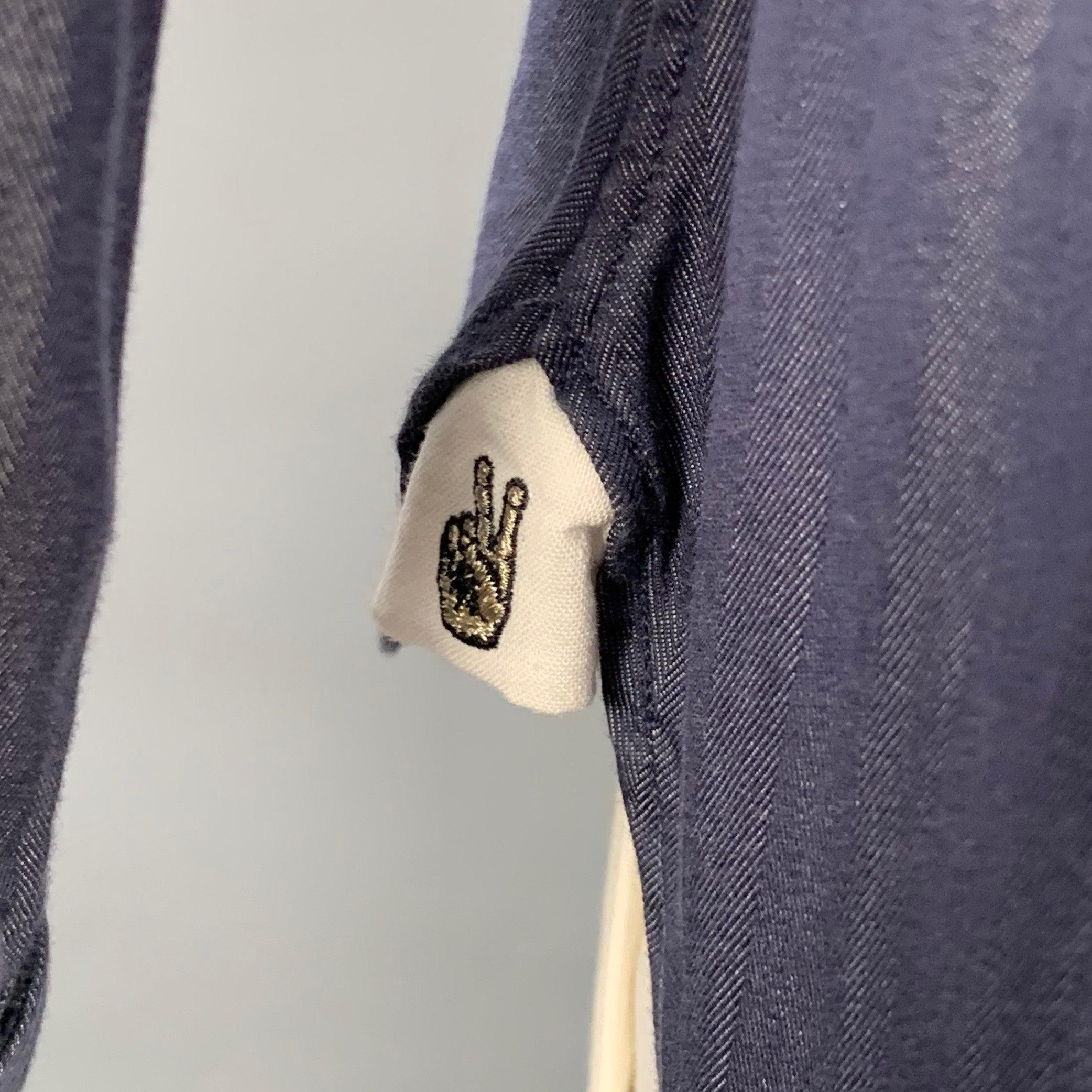 John Varvatos Taglia L Grigio Camicia a maniche lunghe in cotone plissettato con polsino francese e abbottonatura nascosta in vendita 1