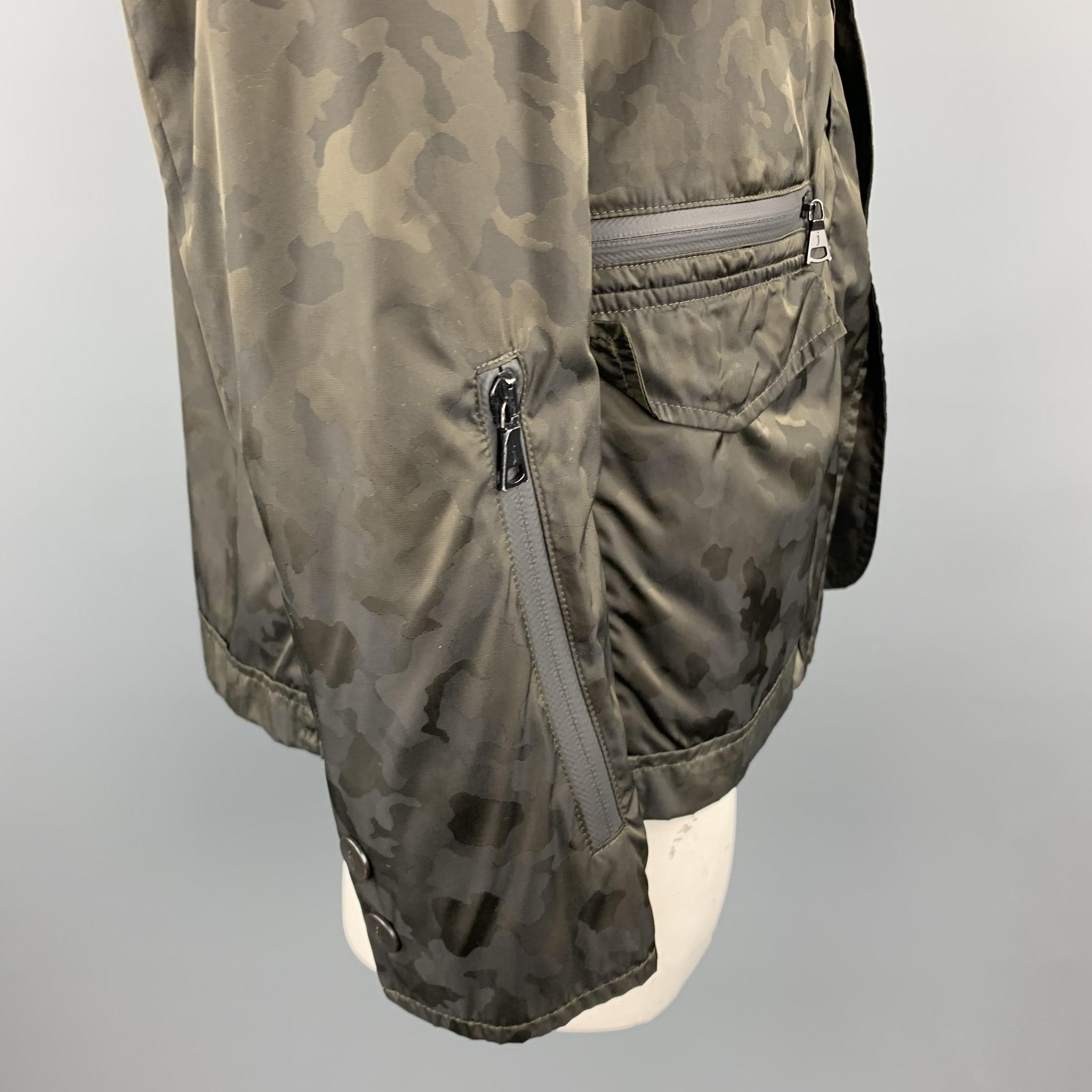 JOHN VARVATOS Size L Olive Camouflage Windbreaker Snap Jacket In Excellent Condition In San Francisco, CA