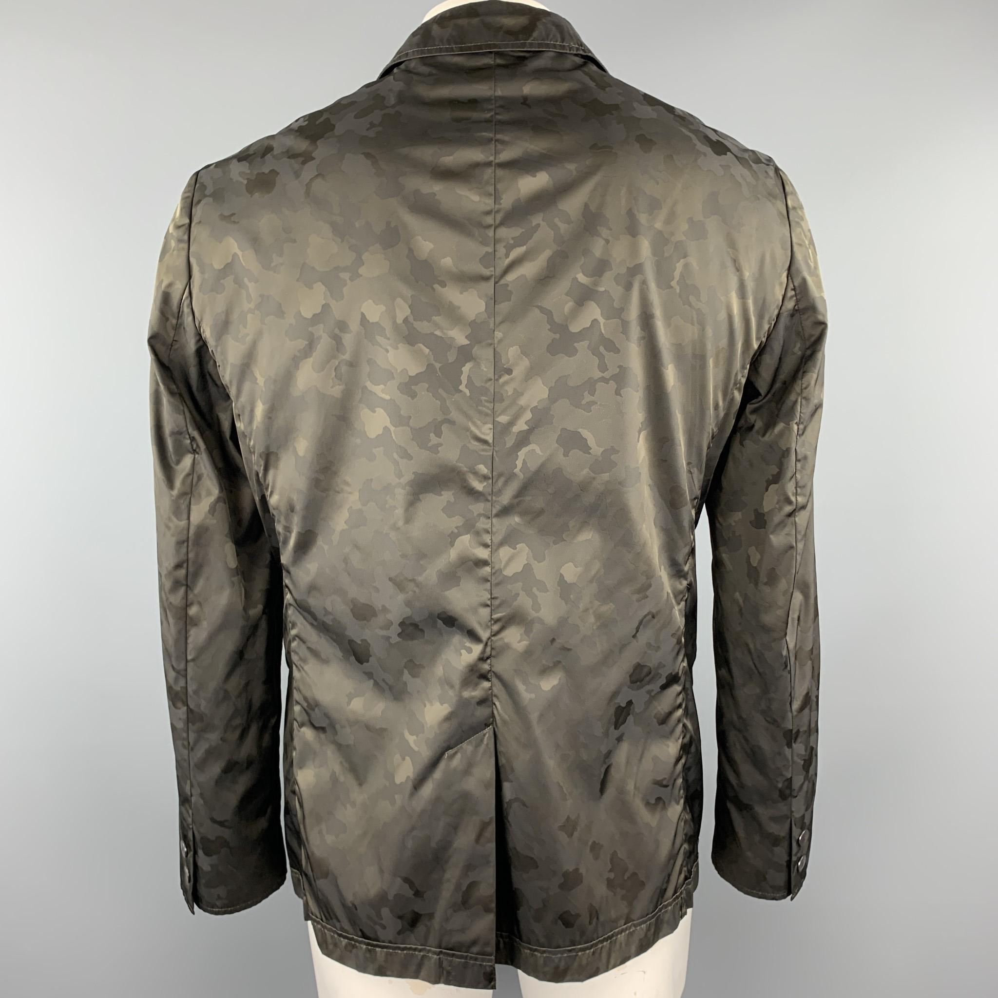 Men's JOHN VARVATOS Size L Olive Camouflage Windbreaker Snap Jacket