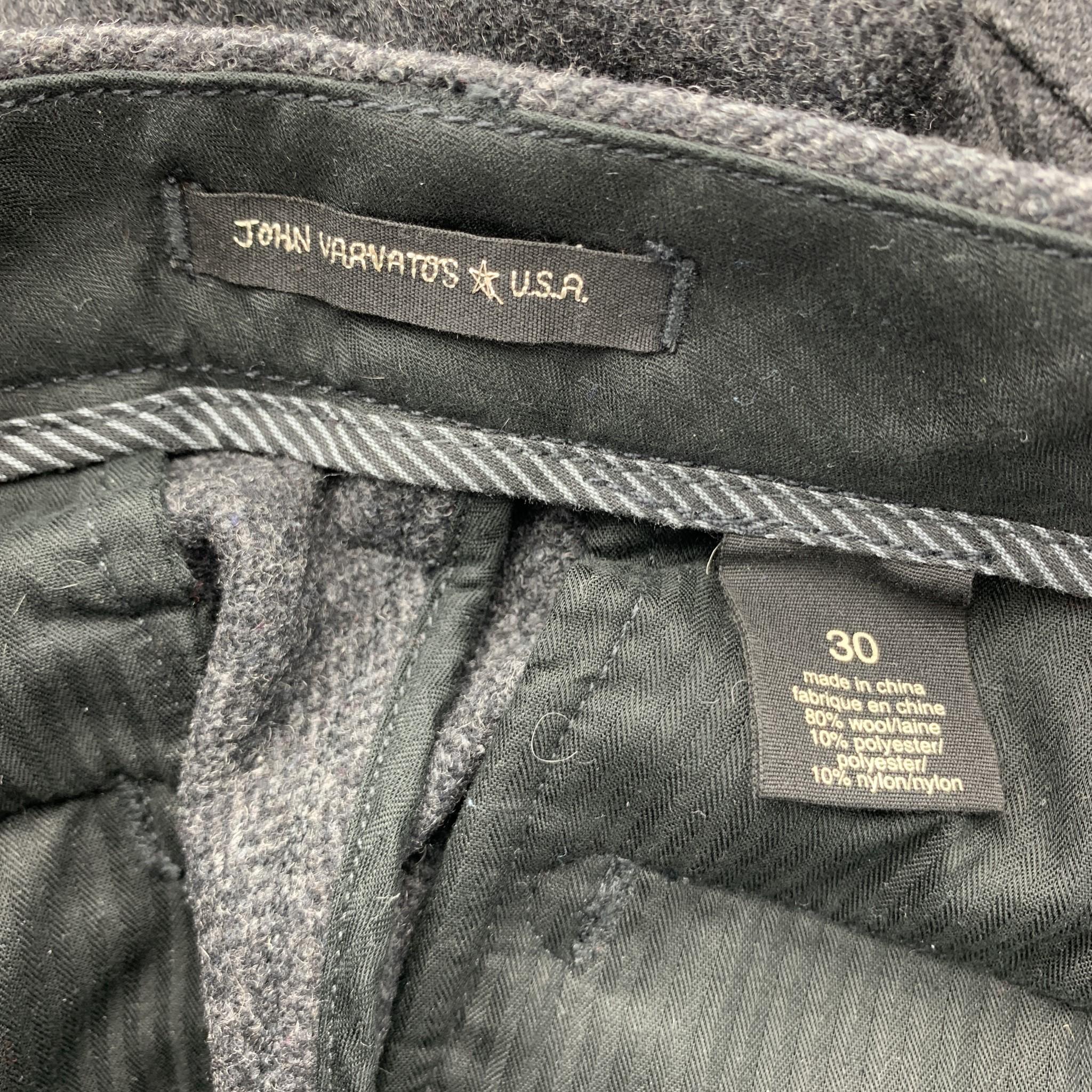 JOHN VARVATOS U.S.A. Size 30 Charcoal Herringbone Pleated Pants In Excellent Condition In San Francisco, CA