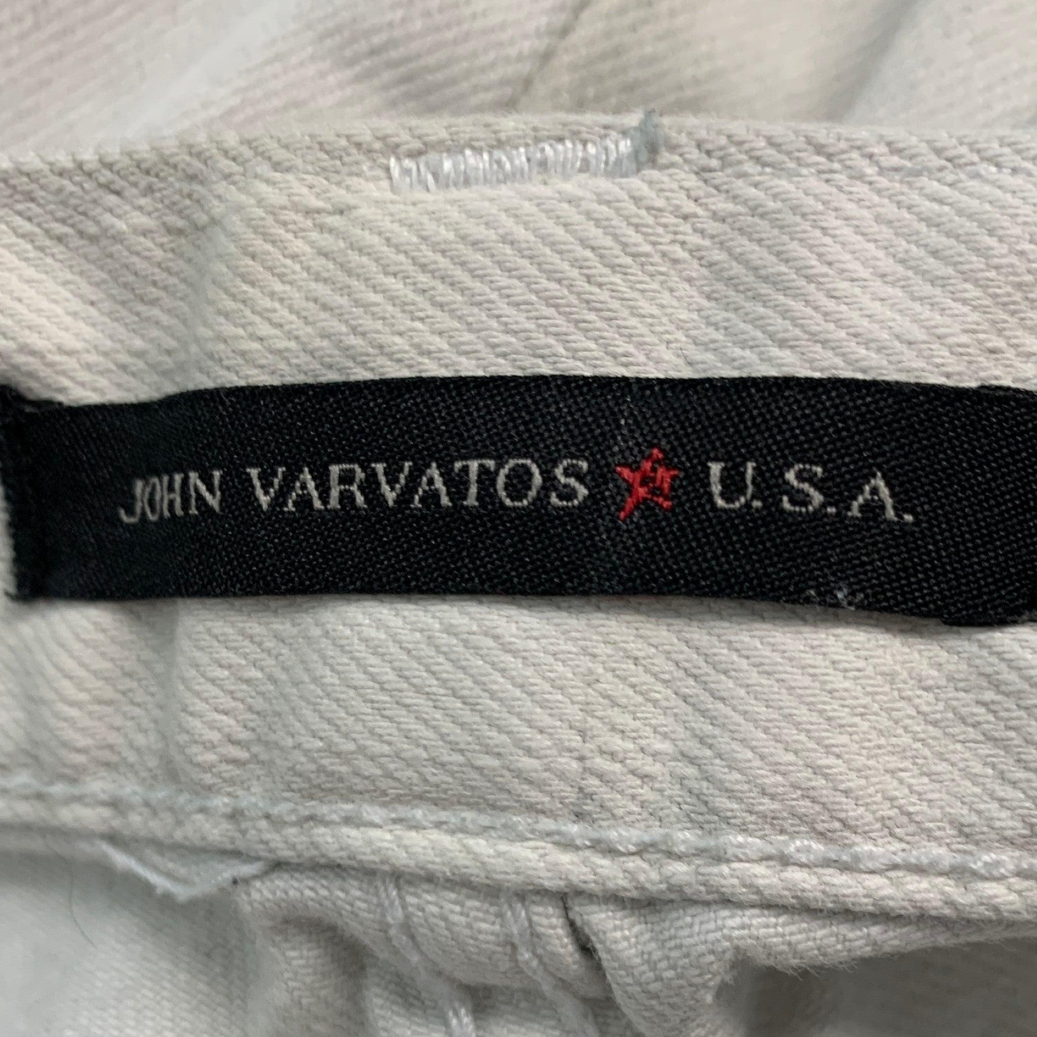 JOHN VARVATOS * U.S.A. Größe 31 Hellblaue Elastane Jeans aus Baumwolle mit Nieten im Angebot 4
