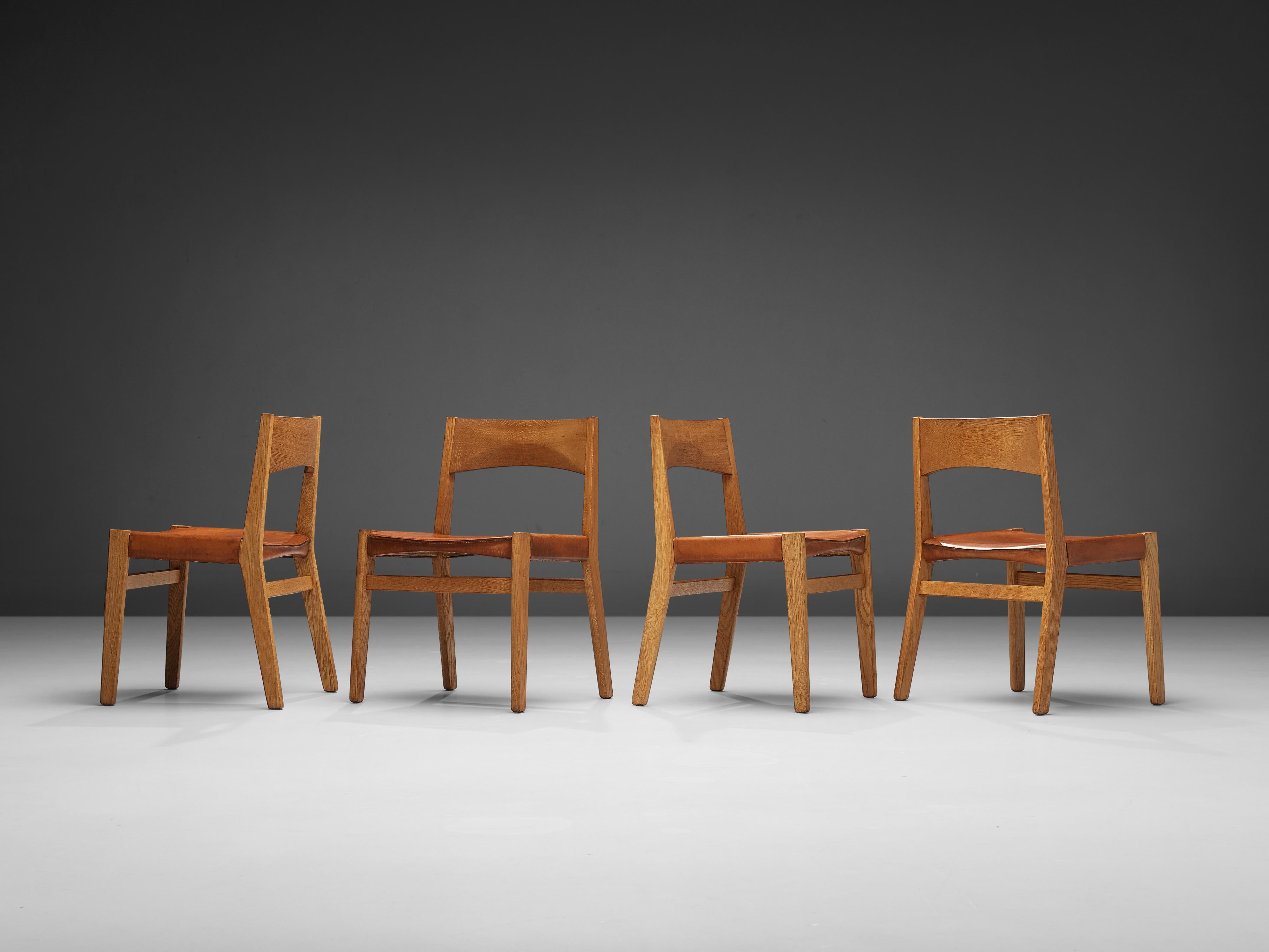 John Vedel-Rieper Set of 12 Dining Chairs in Oak and Leather In Good Condition In Waalwijk, NL