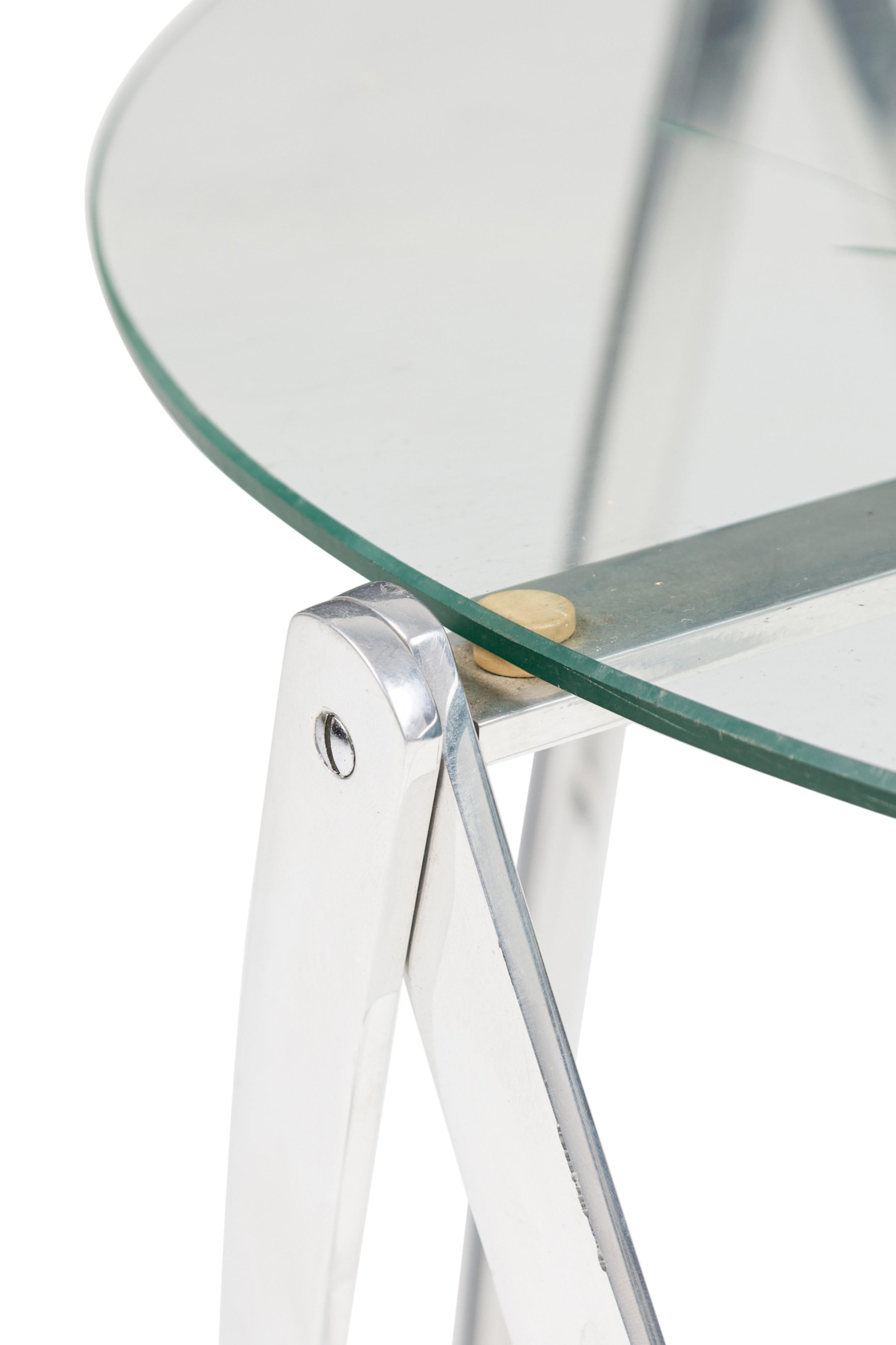 Amerikanischer Mid-Century-Aluminium-Pool-Beistelltisch von John Vesey (Glas) im Angebot