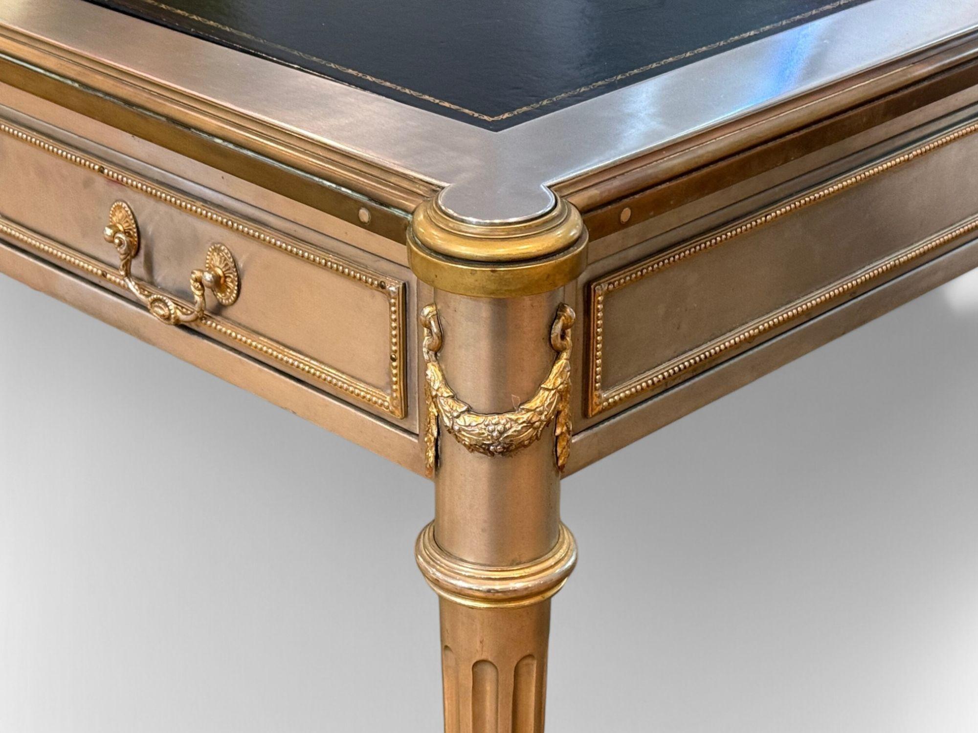 John Vesey, Style Louis XVI, Steel, Bronze, Rare Writing Desk, USA, 1960s Bon état - En vente à Manhasset, NY
