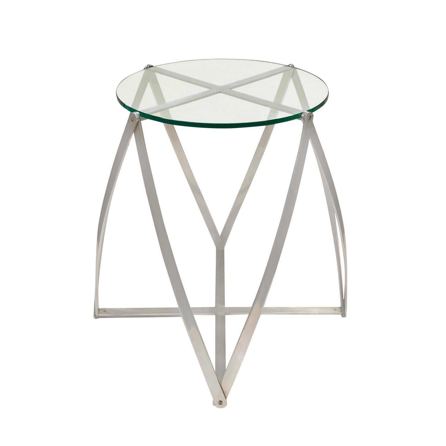 Mid-Century Modern Table d'extrémité sculpturale John Vesey en aluminium et verre des années 1970 en vente