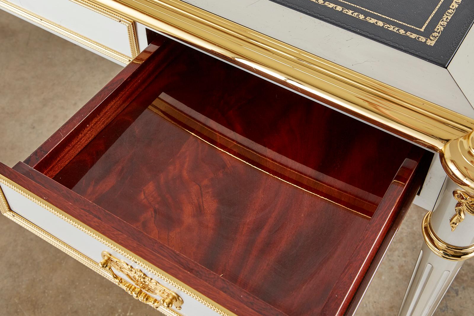 John Vesey Neoklassischer Schreibtisch aus Edelstahl und Bronze im Angebot 10