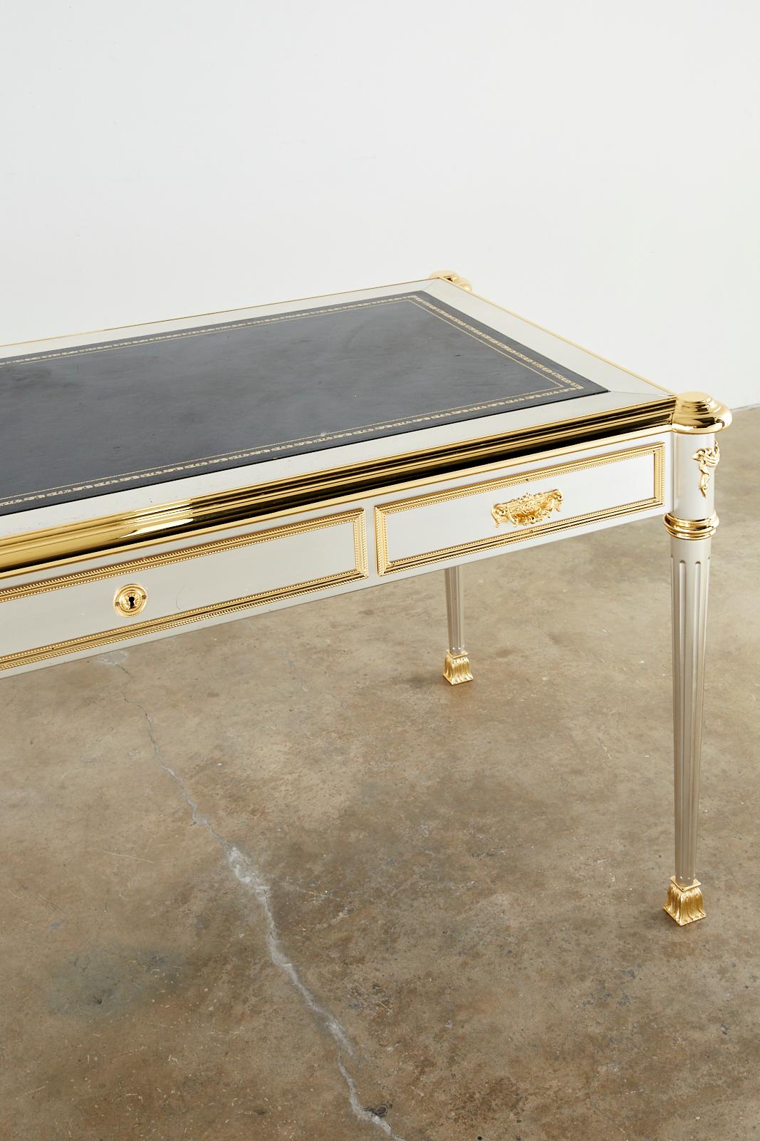 John Vesey Neoklassischer Schreibtisch aus Edelstahl und Bronze im Angebot 1