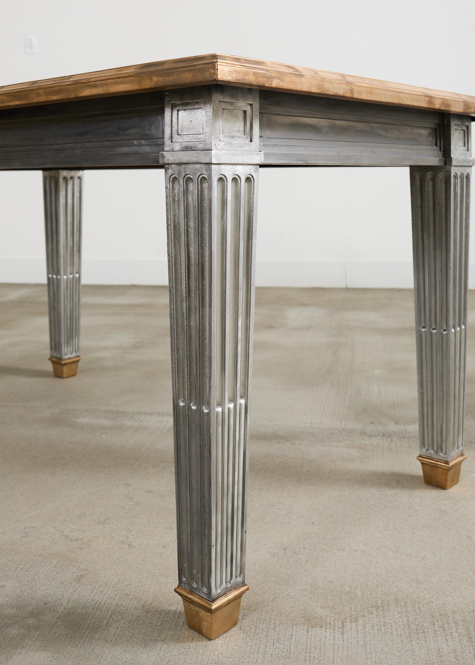 Table de bibliothèque en acier montée sur bronze de style John Vesey en vente 6
