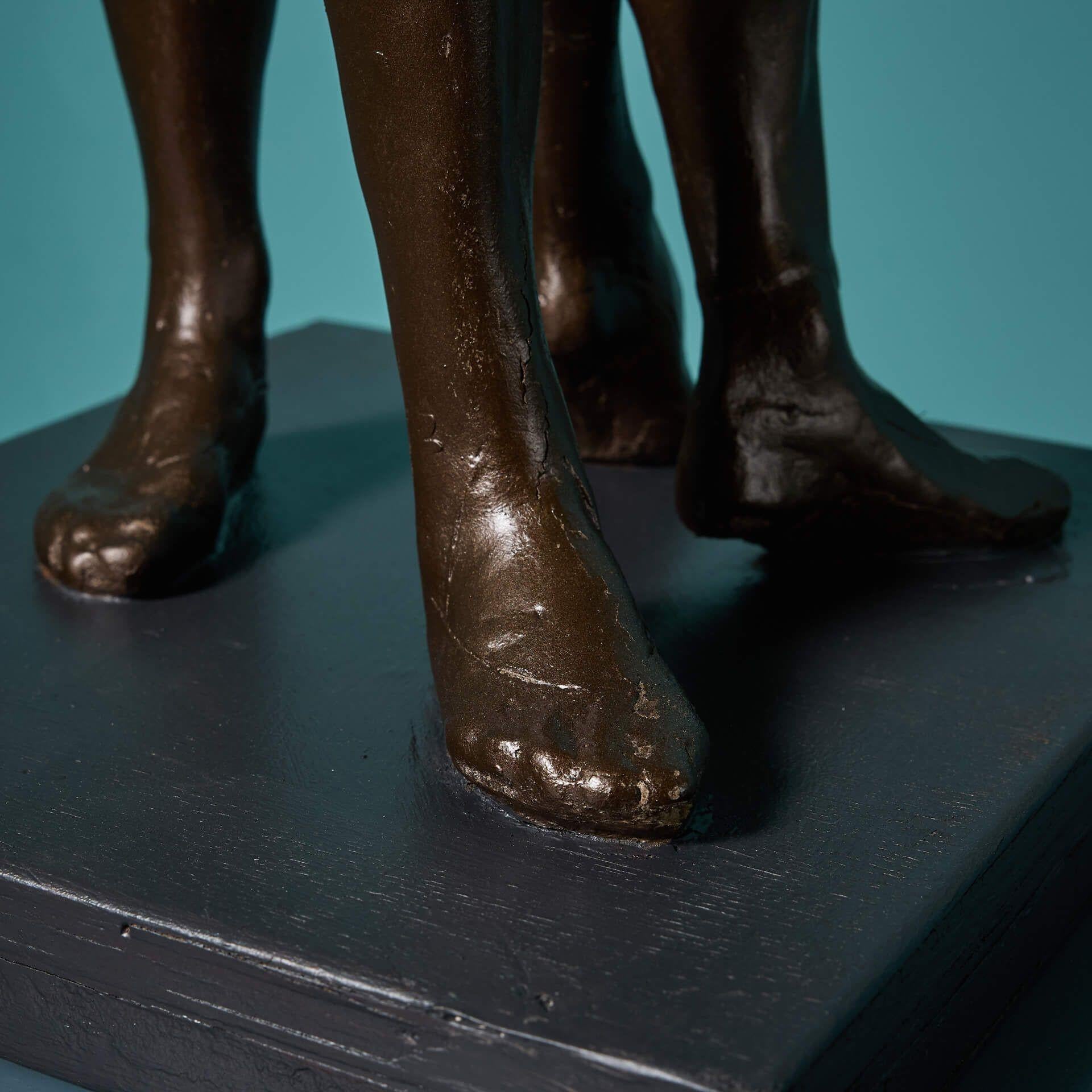 Résine John W. Mills (1933-2023) Maquette d'artiste d'un couple en train de danser en vente
