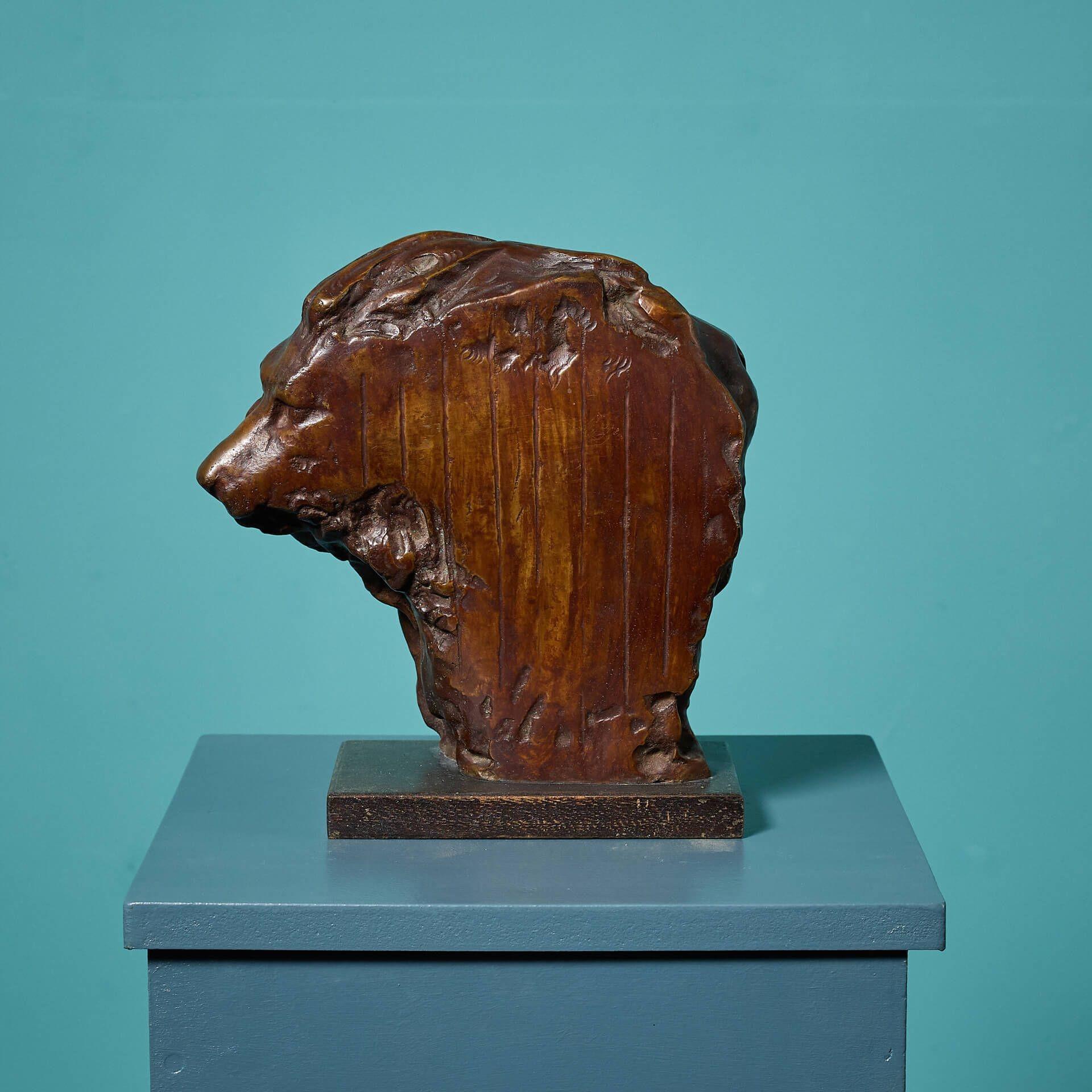 XX secolo John W. Mills (1933-2023) Maschera di bronzo del Leone in Gabbia in vendita
