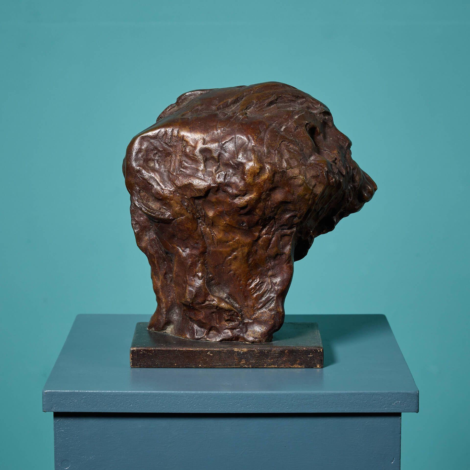 Bronzo John W. Mills (1933-2023) Maschera di bronzo del Leone in Gabbia in vendita
