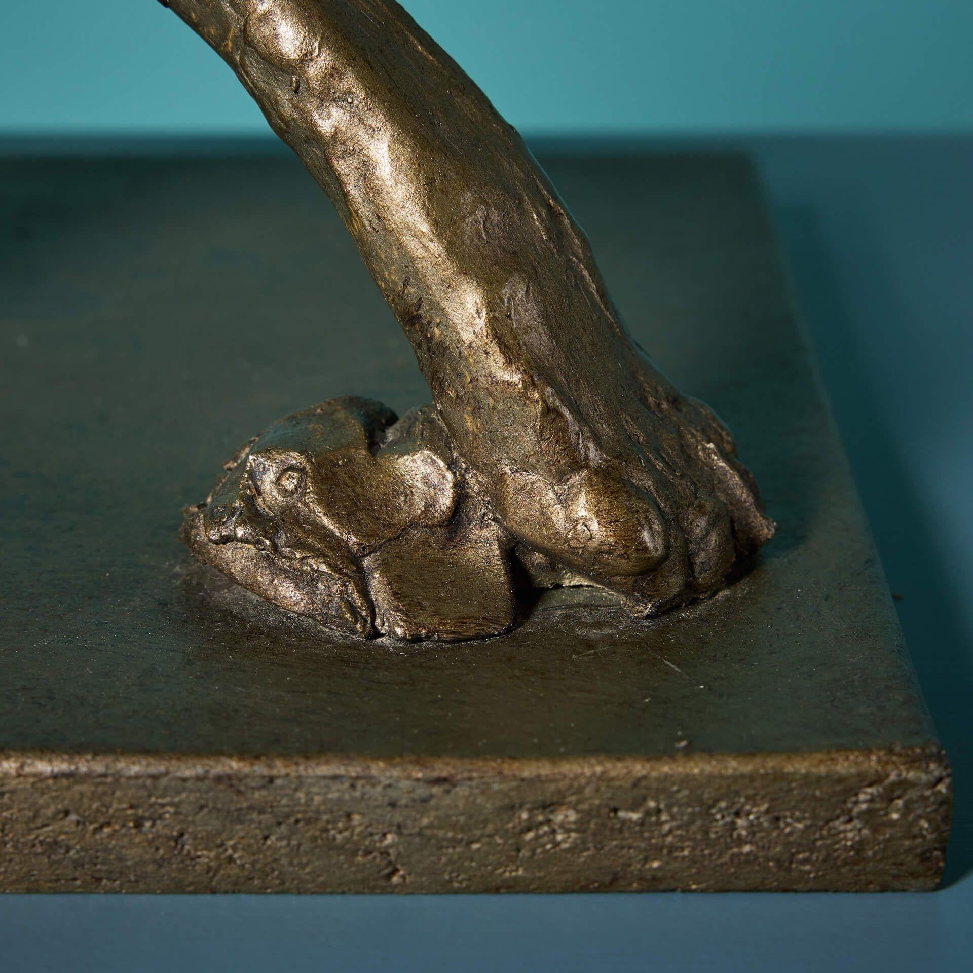 Inglese John W. Mills (1933-2023) Bronzed Prowling Lion Sculpture in vendita