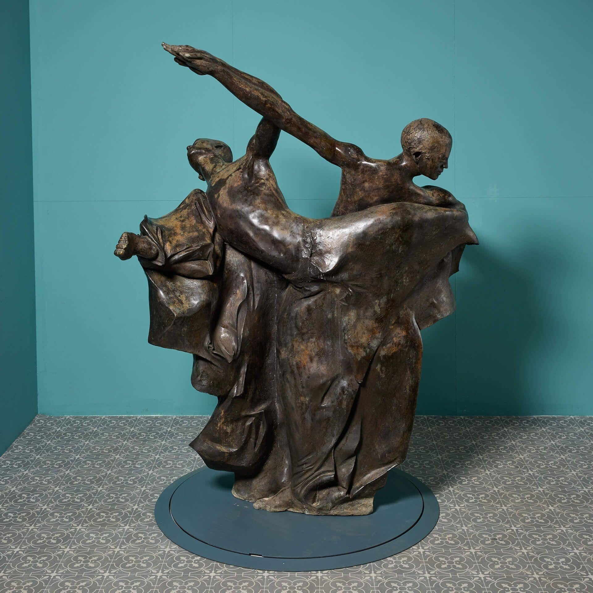 John W. Mills (1933-2023) Bronze grandeur nature 