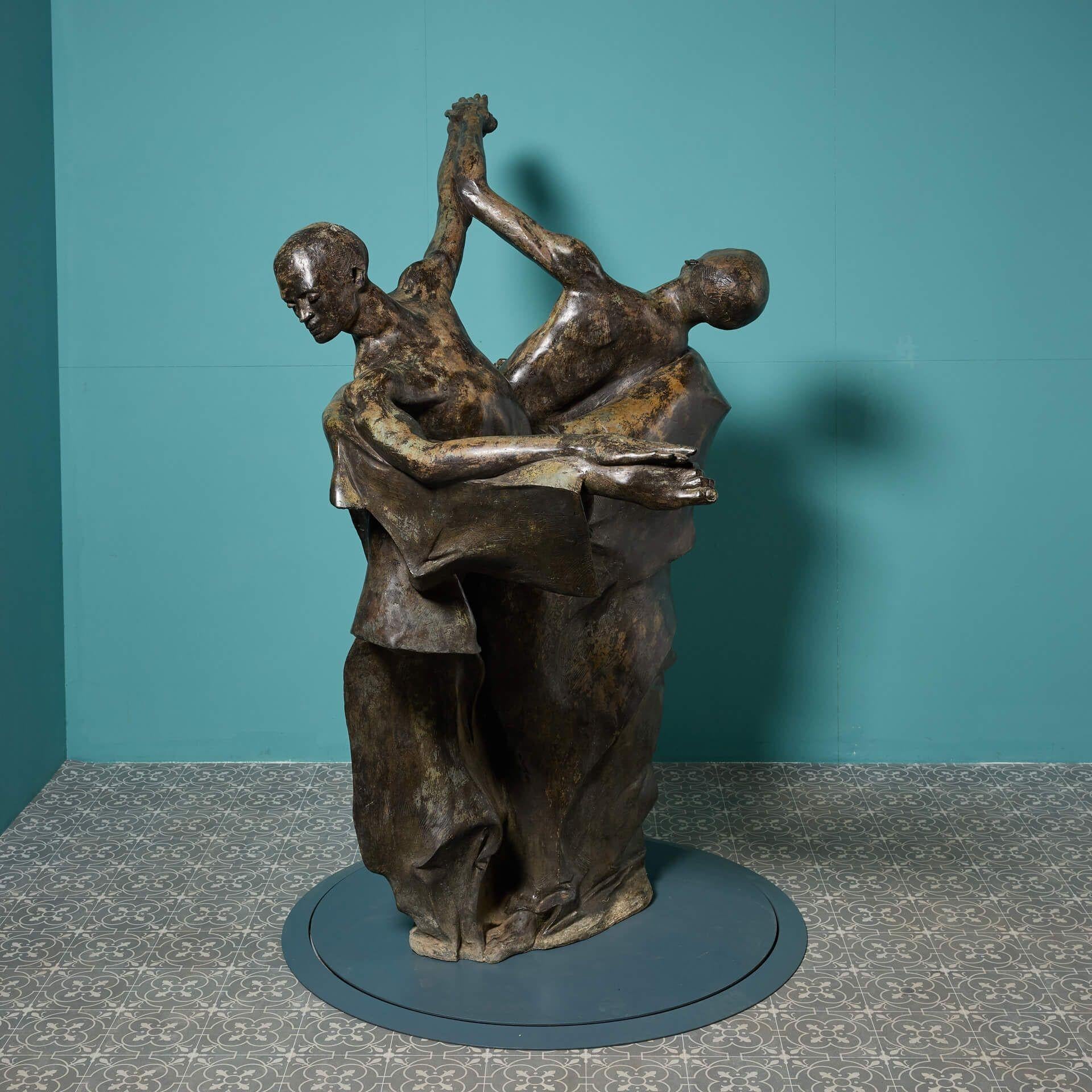 John W. Mills (1933-2023) Bronze grandeur nature 