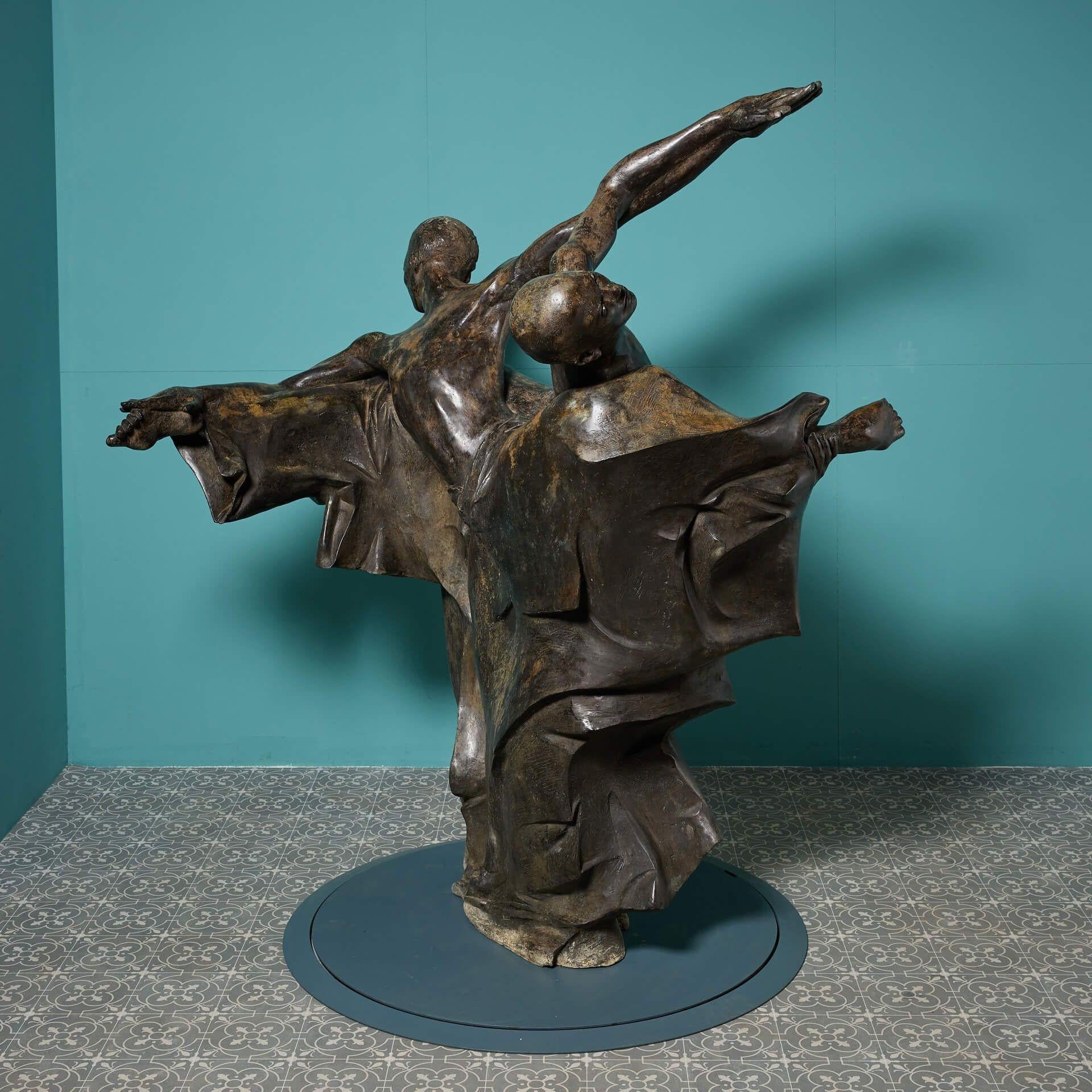 John W. Mills (1933-2023) Bronze grandeur nature 