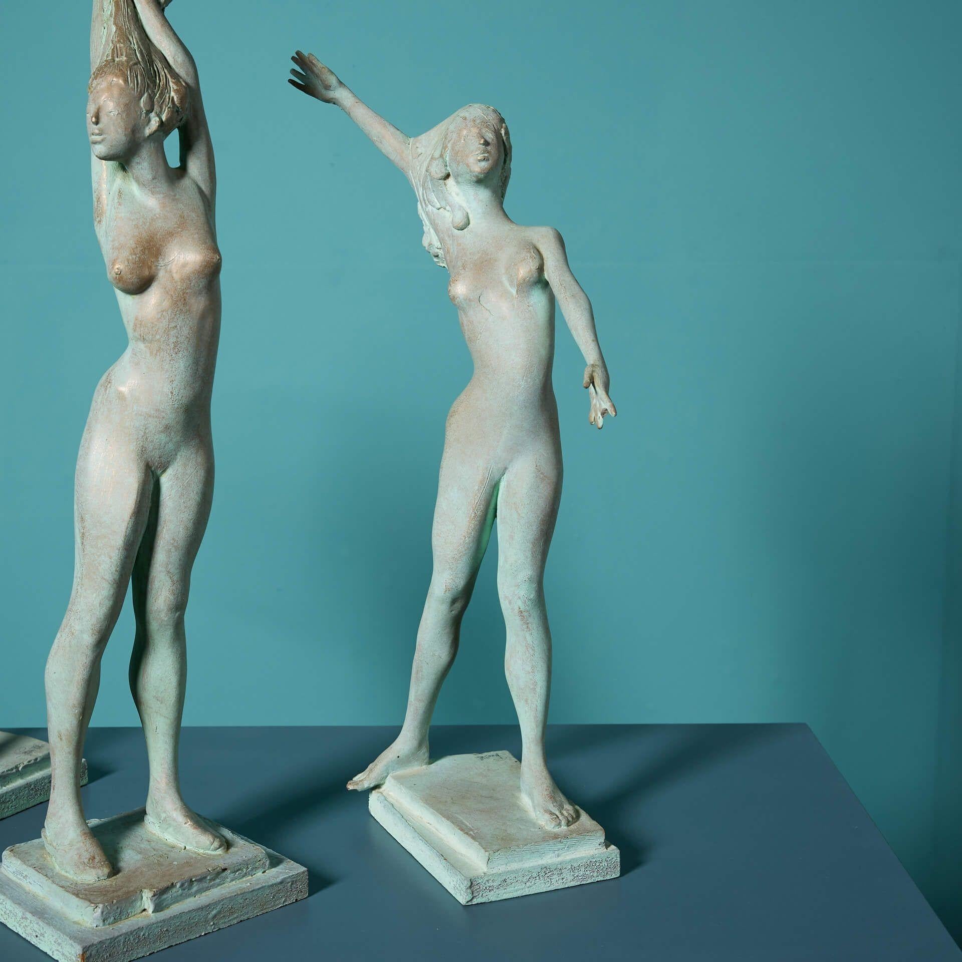Inglese John W. Mills (1933-2023) Set di 3 sculture di ballerine femminili in vendita
