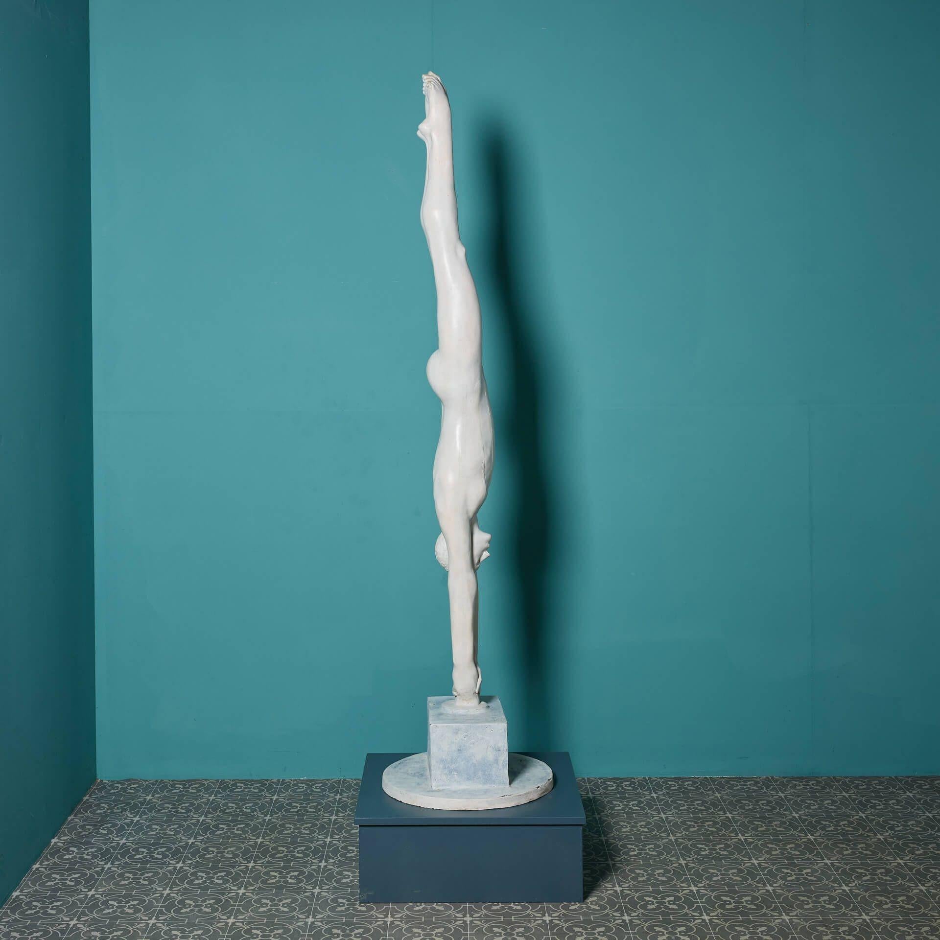 XXI secolo e contemporaneo John W. Mills (1933-2023) Scultura di un sommozzatore 