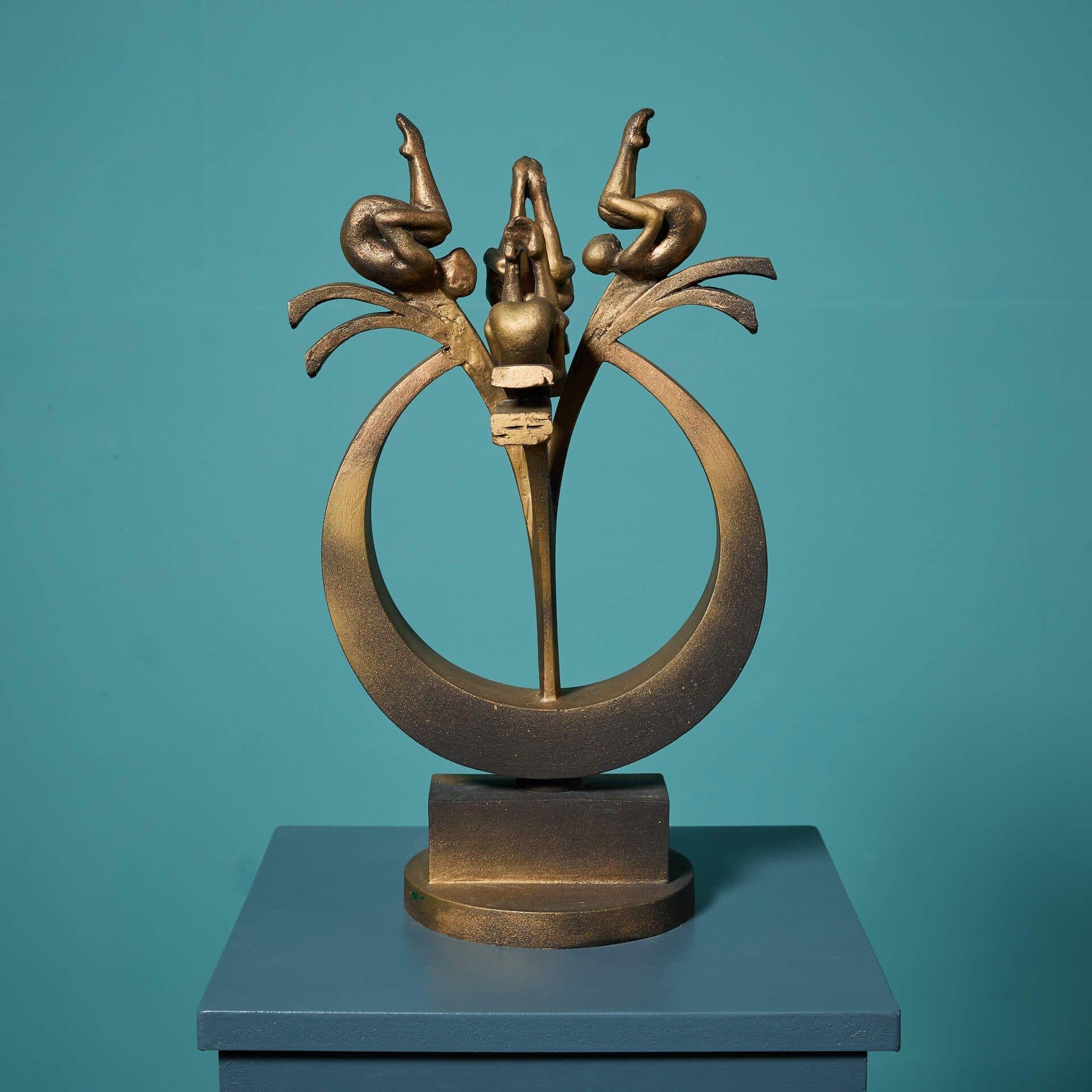 John W. Mills (1933-2023) Escultura de buzos sincronizados en Bastante bueno estado para la venta en Wormelow, Herefordshire