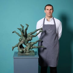 John W. Mills (1933-2023) 'Tackle! Scultura di calciatori americani